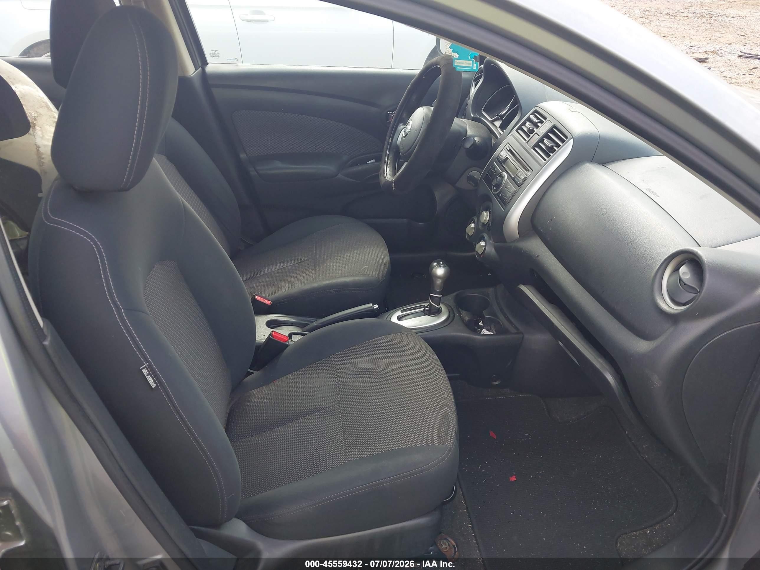2014 Nissan Versa 1.6 Sv Silver vin: 3N1CN7AP5EL876627