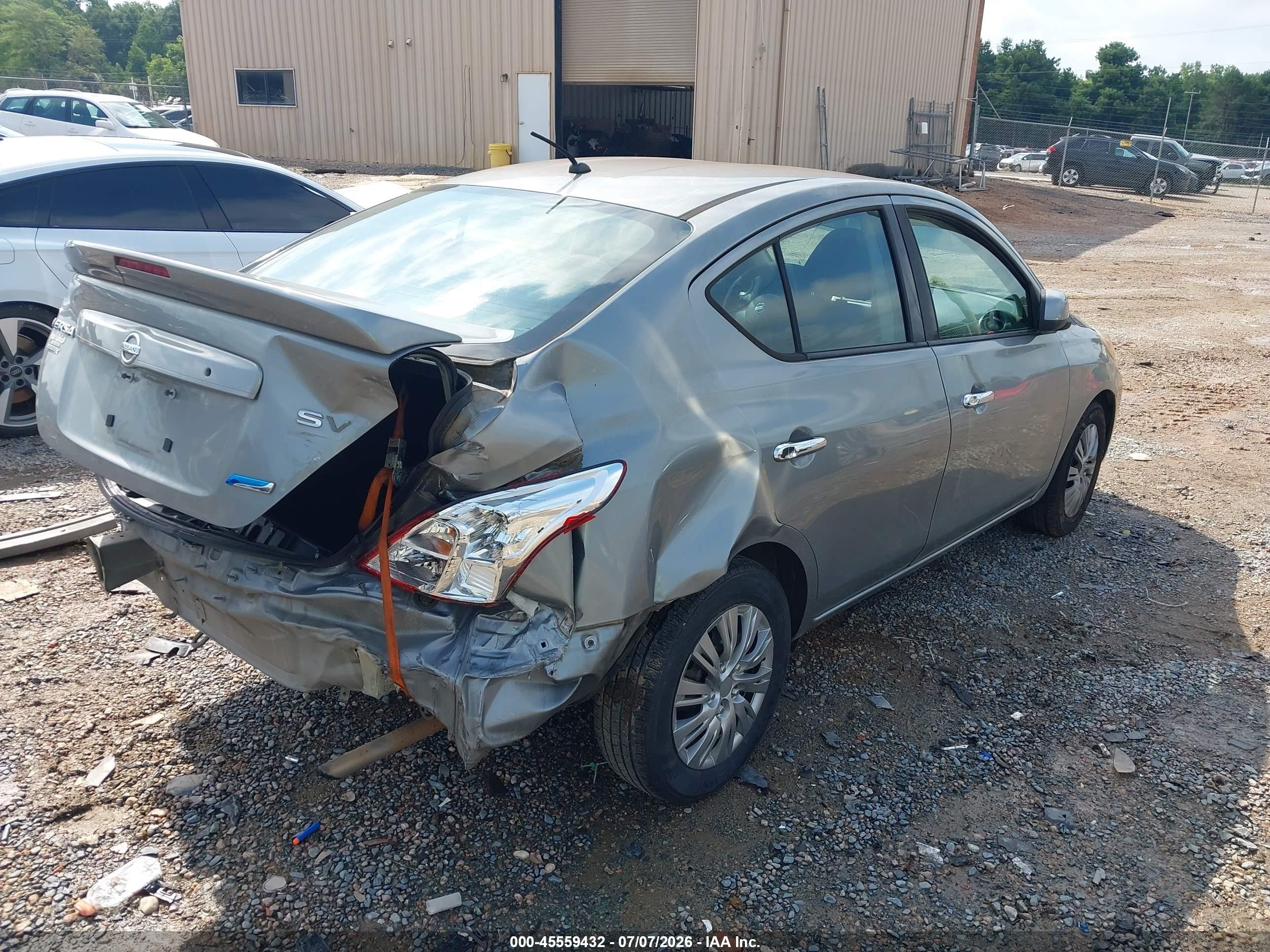 2014 Nissan Versa 1.6 Sv Silver vin: 3N1CN7AP5EL876627