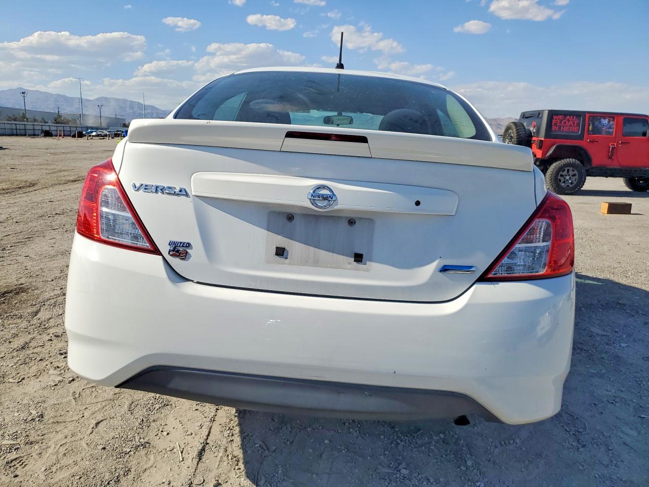 2015 Nissan Versa 1.6 S Plus White vin: 3N1CN7AP5FL808006