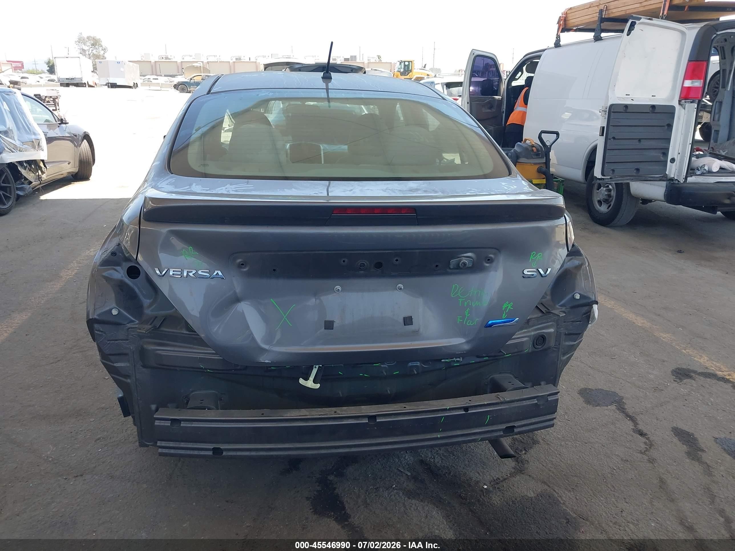 2015 Nissan Versa 1.6 S/1.6 S+/1.6 Sl/1.6 Sv Серый vin: 3N1CN7AP5FL811424