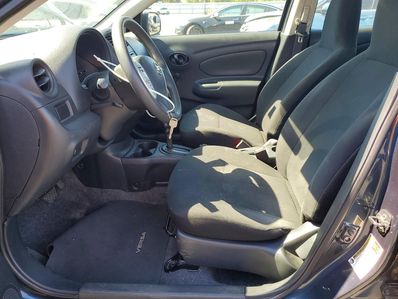 2015 Nissan Versa 1.6 S Blue vin: 3N1CN7AP5FL833181