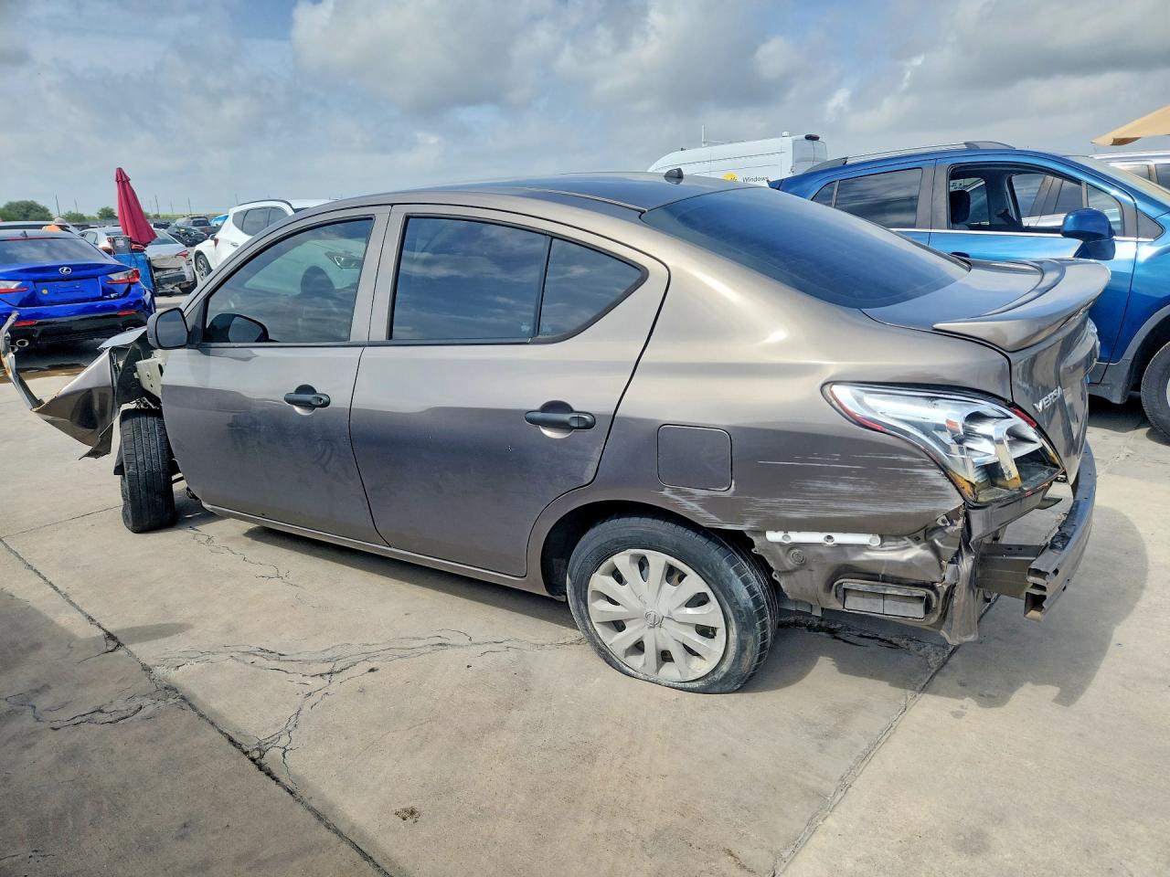 2015 Nissan Versa 1.6 S Plus Gray vin: 3N1CN7AP5FL859764