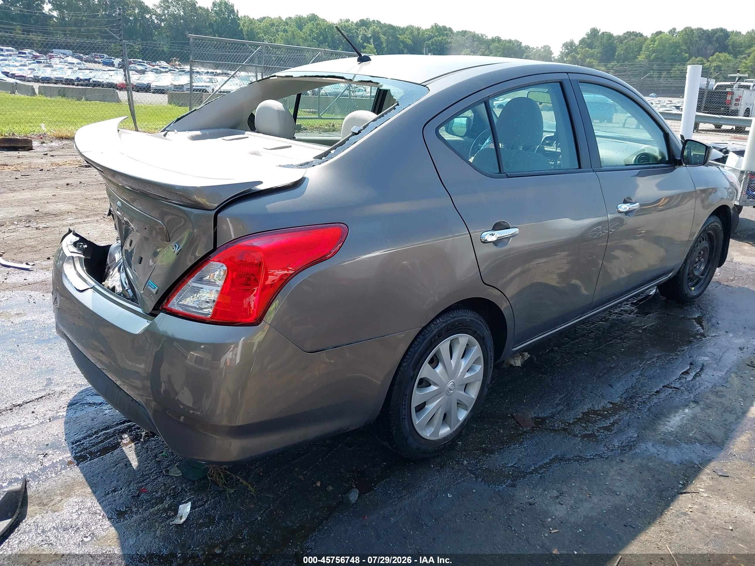 2015 Nissan Versa 1.6 Sv Gray vin: 3N1CN7AP5FL868075