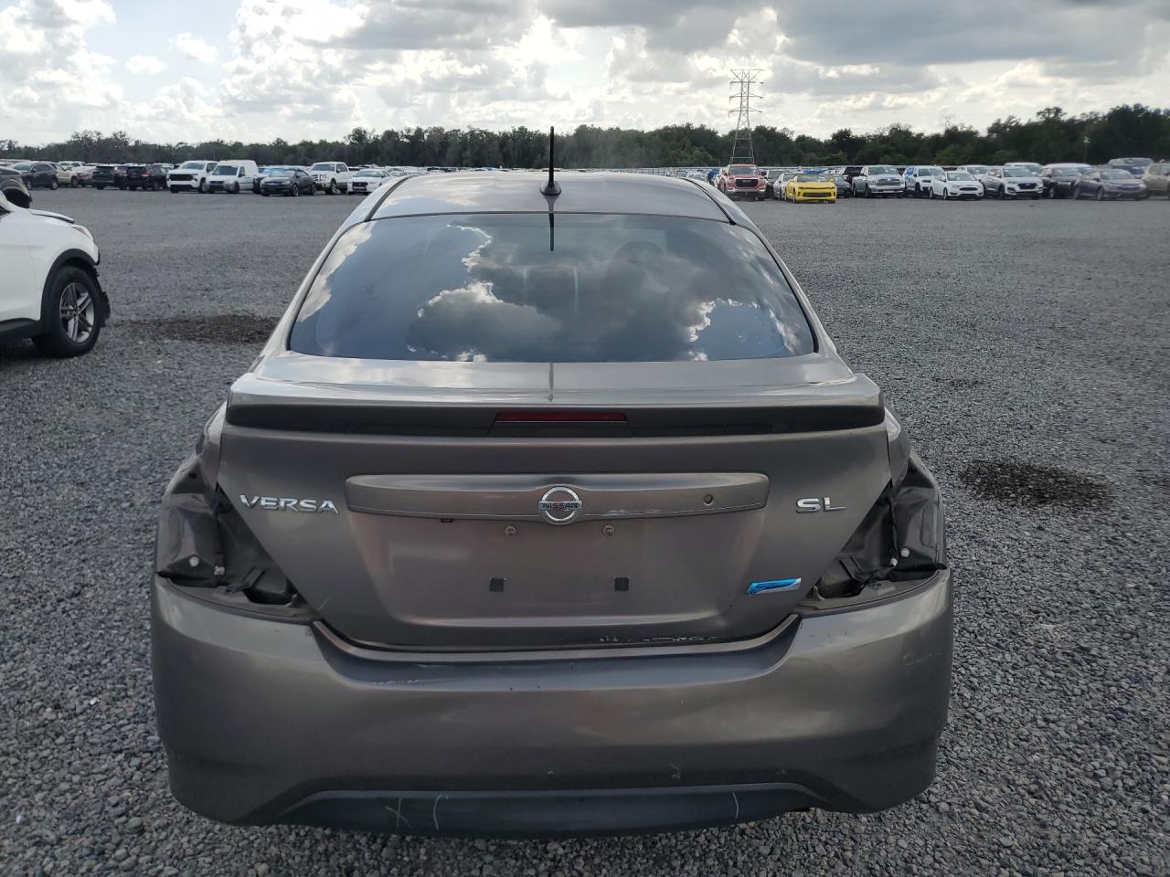 2015 Nissan Versa 1.6 Sl Brown vin: 3N1CN7AP5FL873888