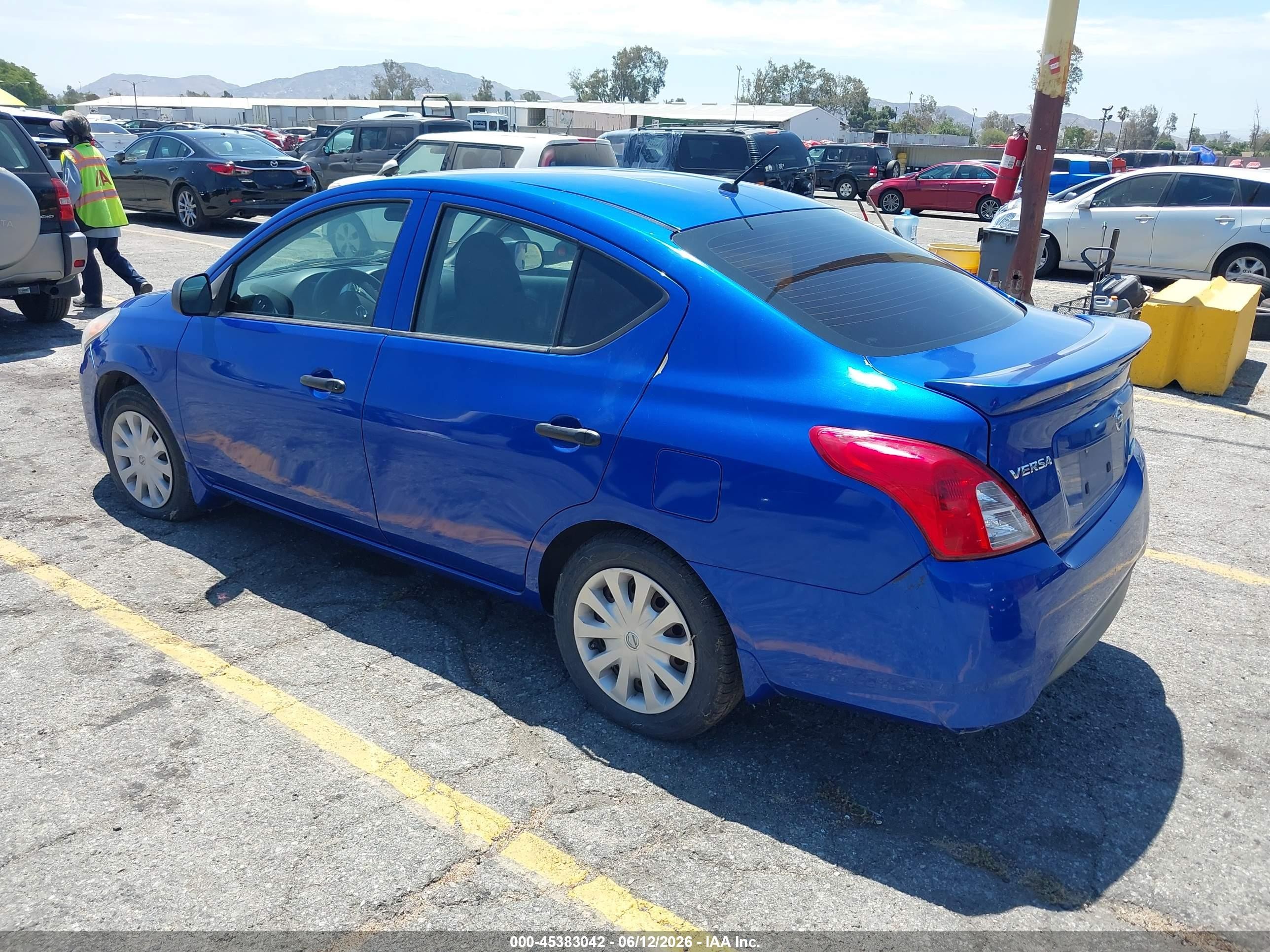 2015 Nissan Versa 1.6 S+ Blue vin: 3N1CN7AP5FL877147