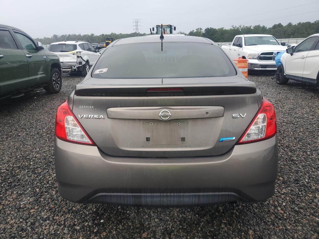 2015 Nissan Versa 1.6 Sv Gray vin: 3N1CN7AP5FL885667