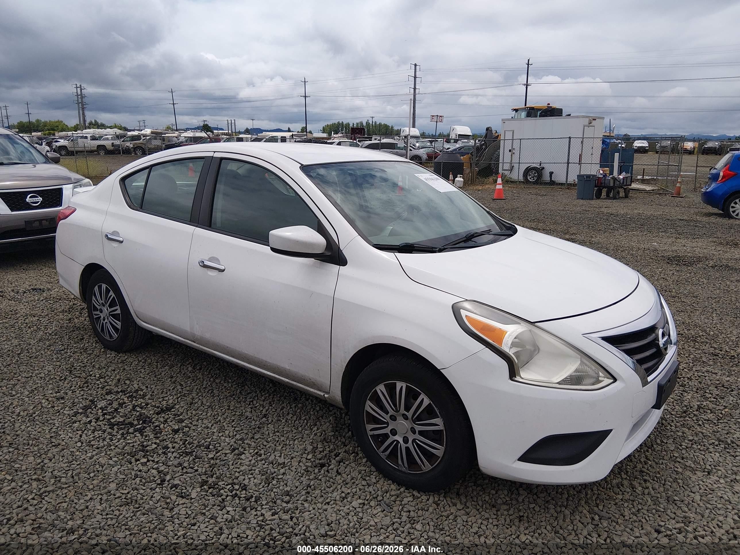 2015 Nissan Versa 1.6 S/1.6 S+/1.6 Sl/1.6 Sv White vin: 3N1CN7AP5FL906839