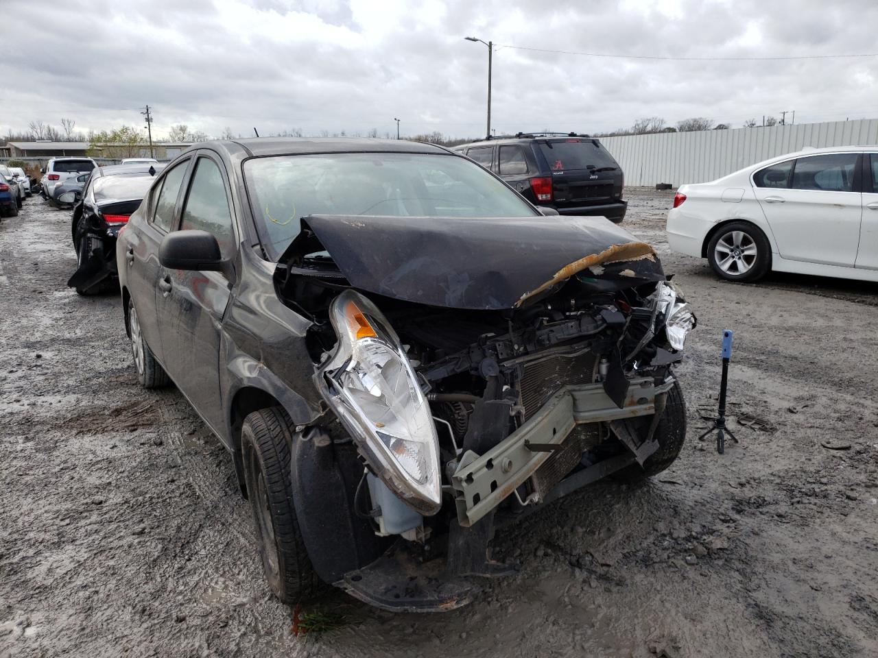 2015 Nissan Versa S Черный vin: 3N1CN7AP5FL912401