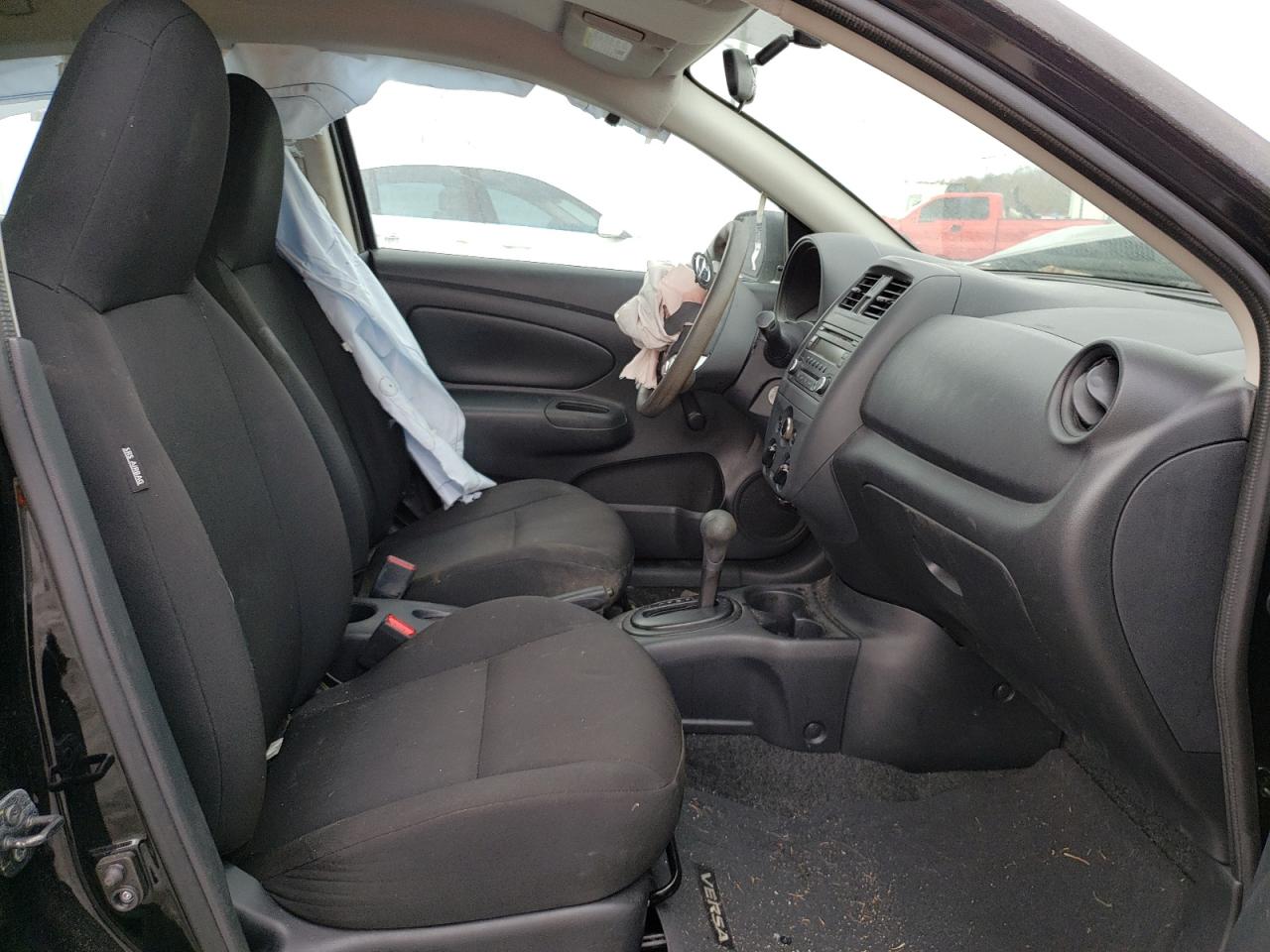 2015 Nissan Versa S Черный vin: 3N1CN7AP5FL912401