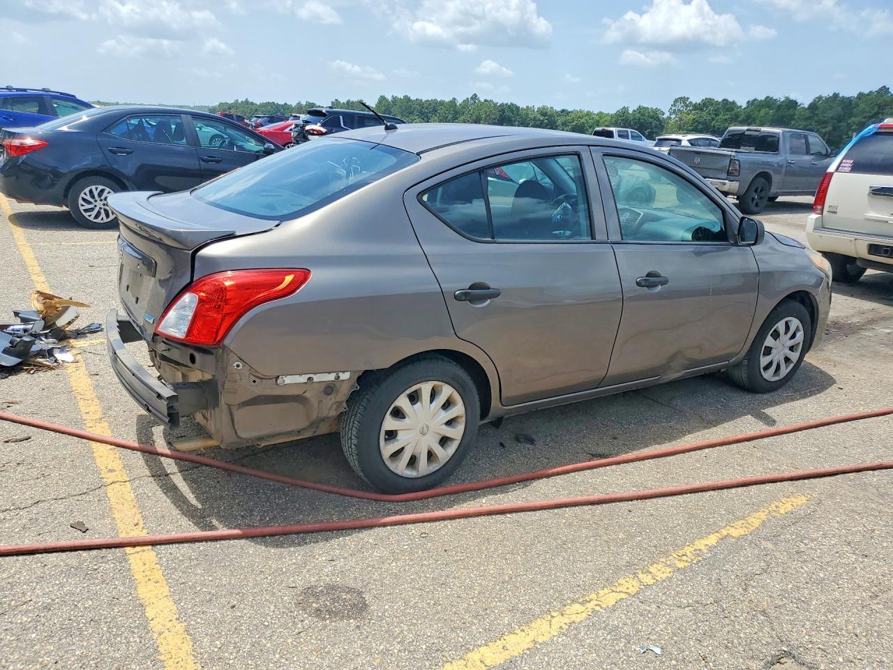2015 Nissan Versa 1.6 S Plus Gray vin: 3N1CN7AP5FL913886