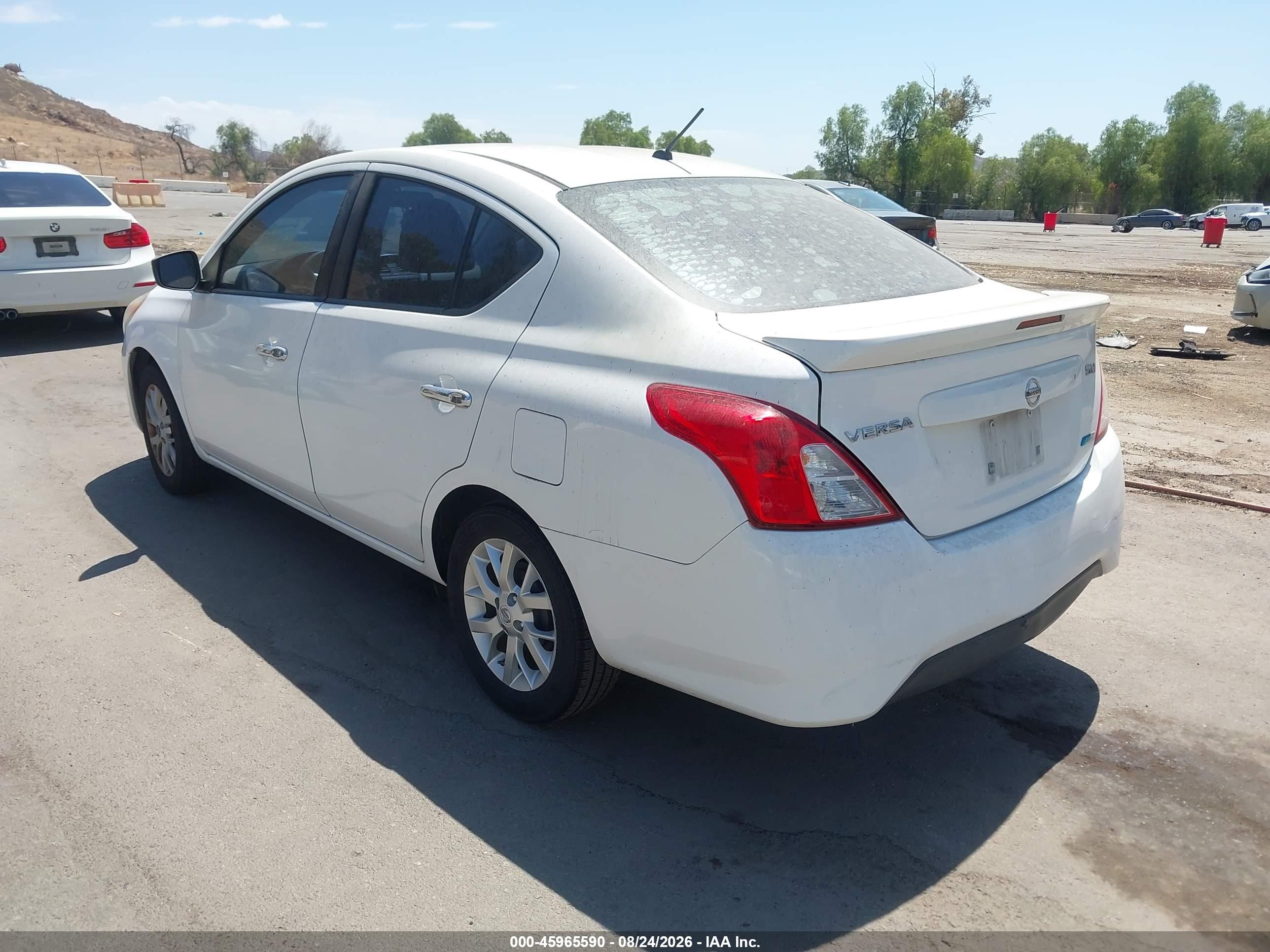 2015 Nissan Versa 1.6 Sv White vin: 3N1CN7AP5FL923849