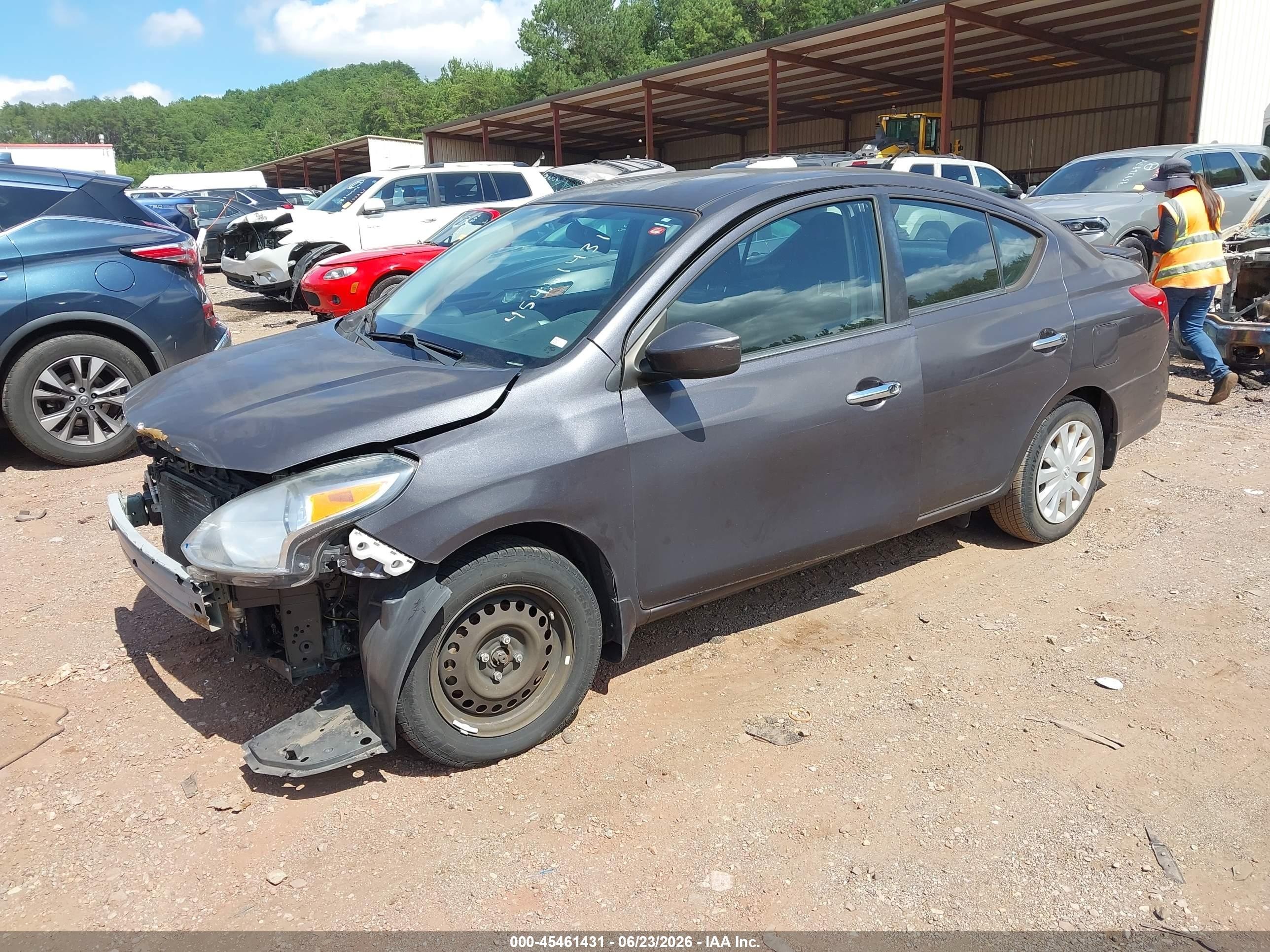 2015 Nissan Versa 1.6 Sv Черный vin: 3N1CN7AP5FL931238