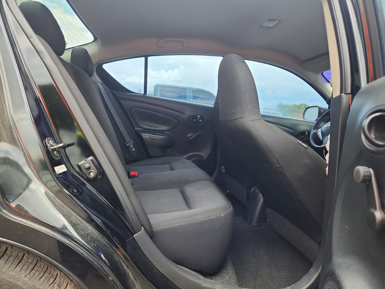 2015 Nissan Versa 1.6 S Black vin: 3N1CN7AP5FL959086