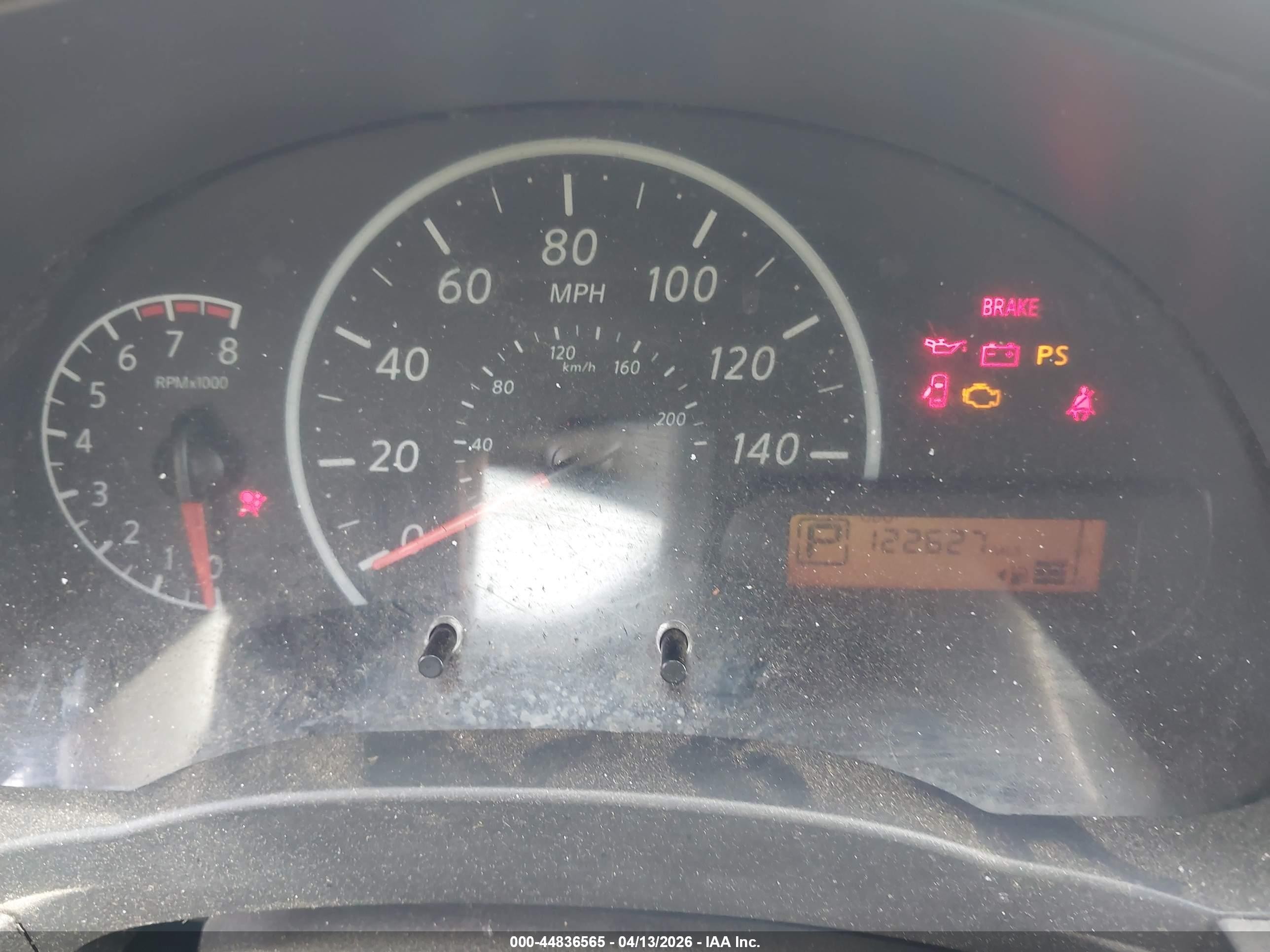 2018 Nissan Versa 1.6 S+ Silver vin: 3N1CN7AP5JL841418