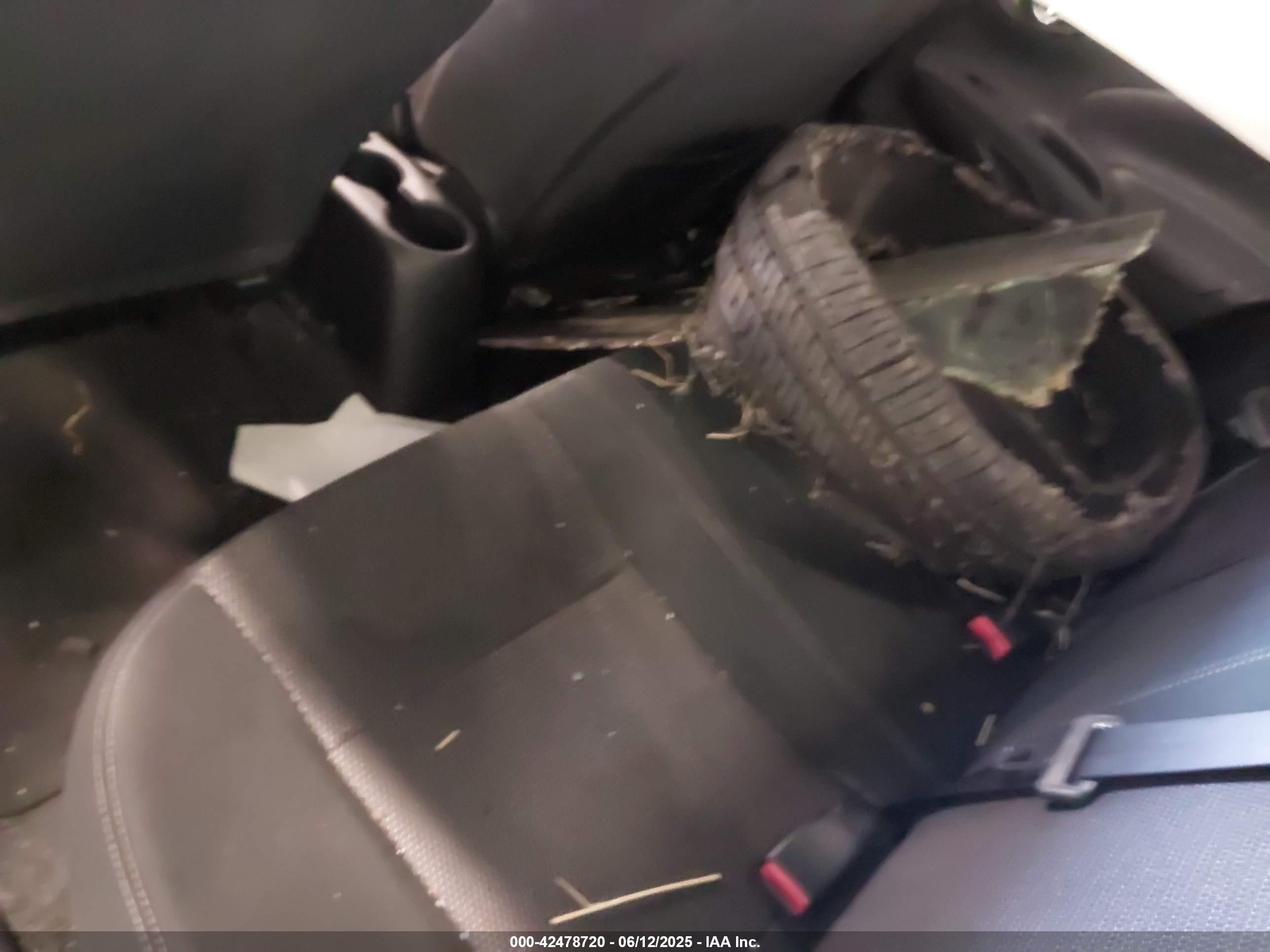 2019 Nissan Versa 1.6 Sv Gray vin: 3N1CN7AP5KL800661