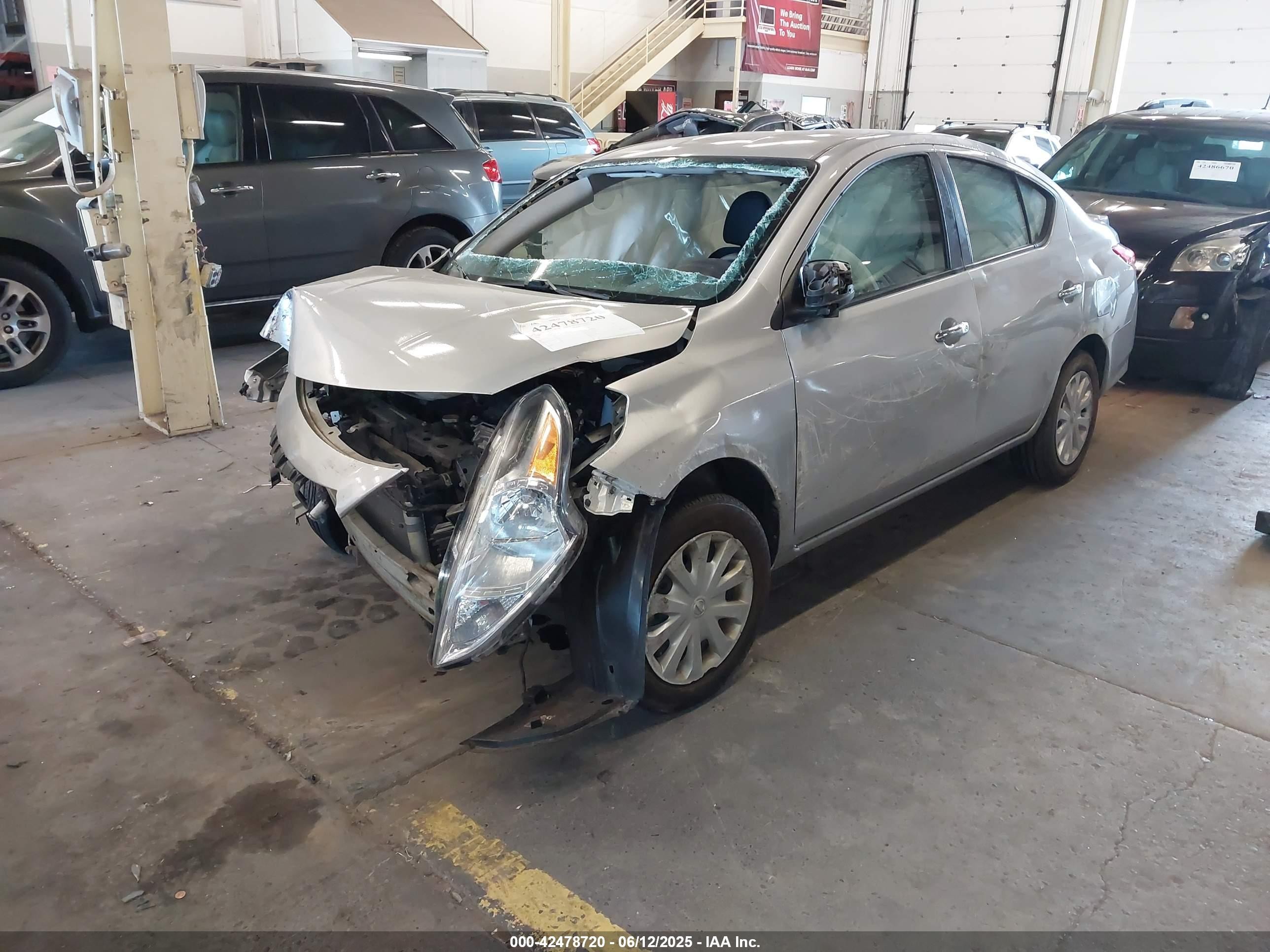 2019 Nissan Versa 1.6 Sv Gray vin: 3N1CN7AP5KL800661