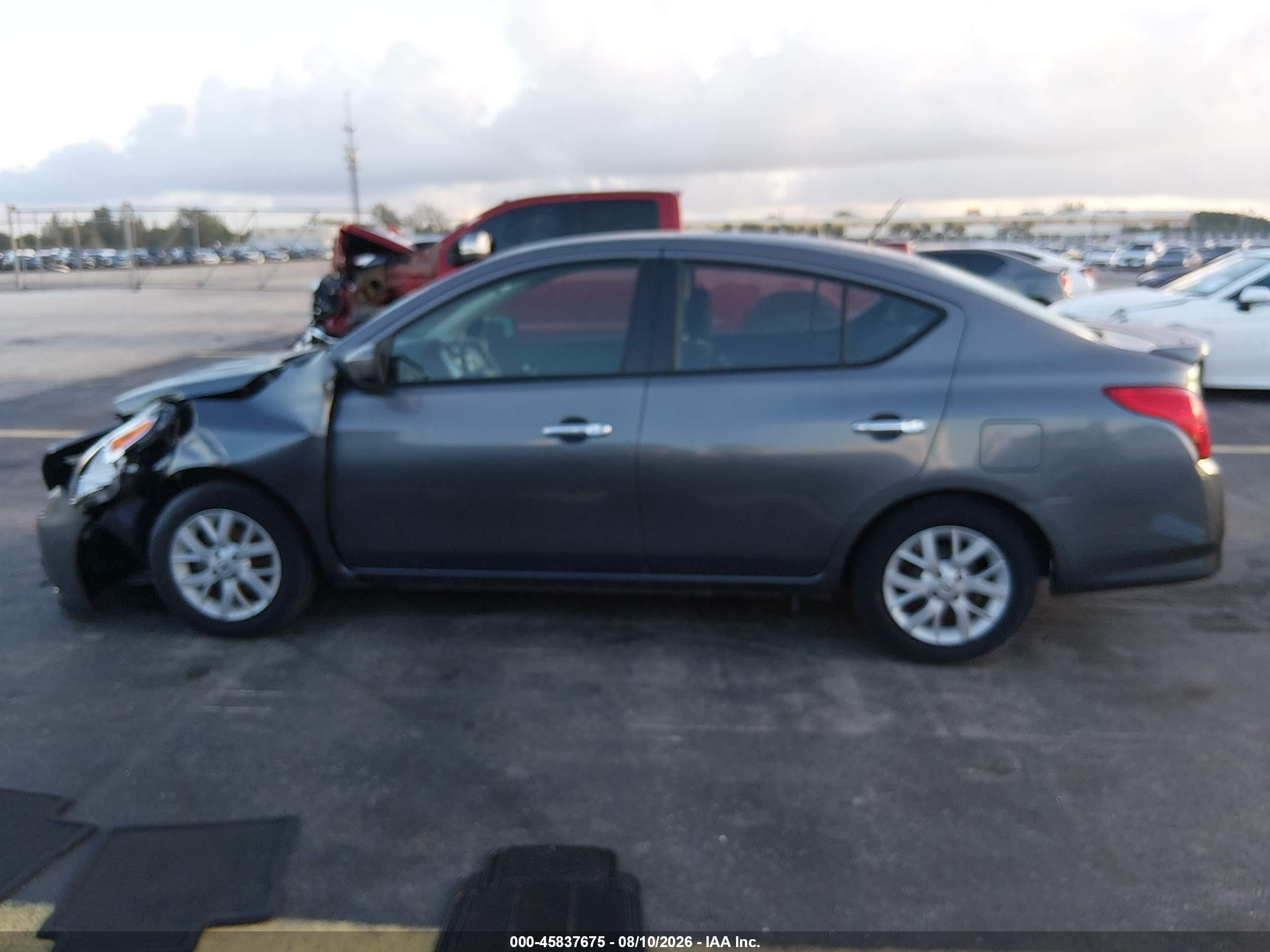 2019 Nissan Versa 1.6 Sv Gray vin: 3N1CN7AP5KL826161