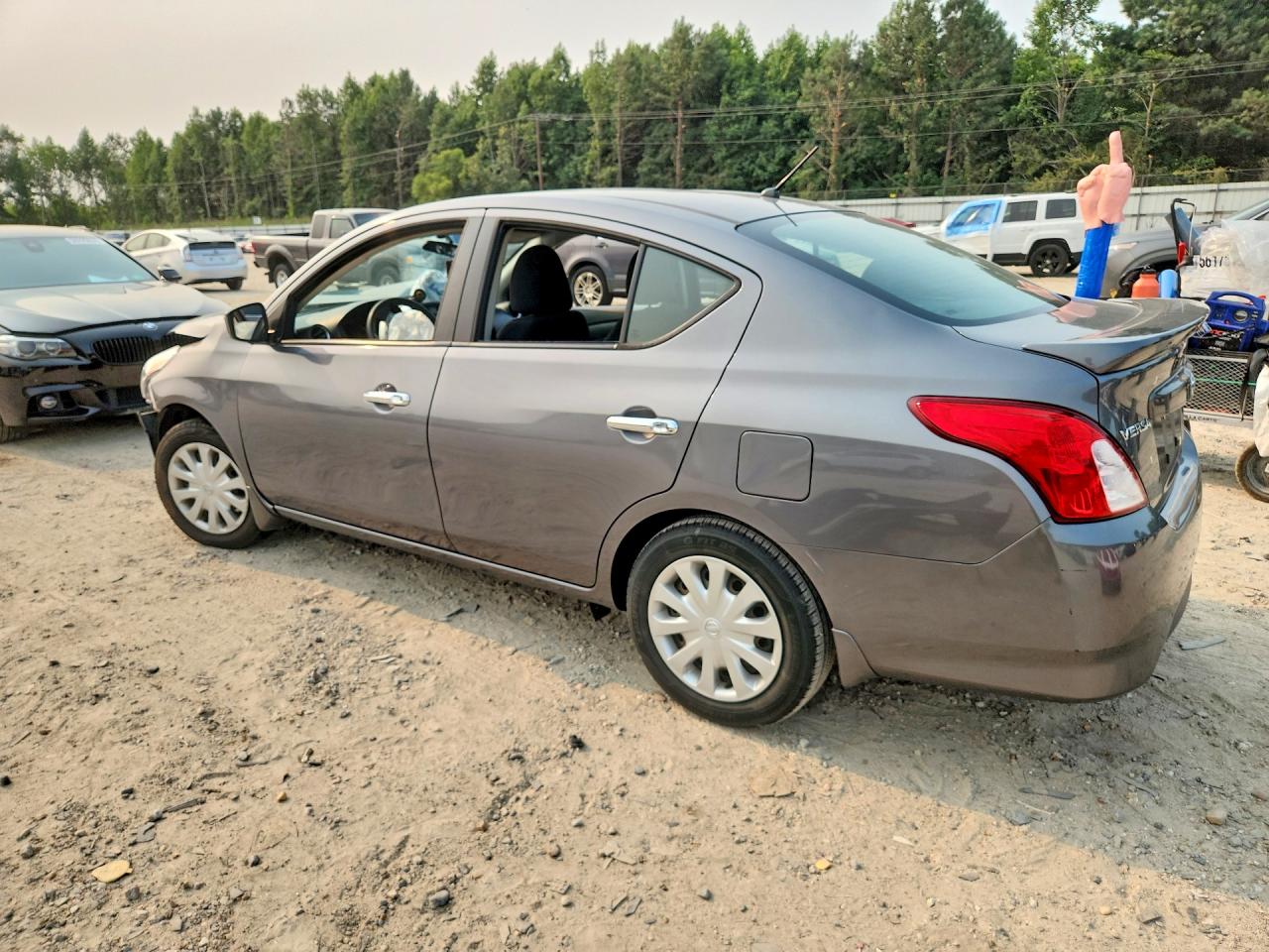2019 Nissan Versa Sv Серый vin: 3N1CN7AP5KL838455