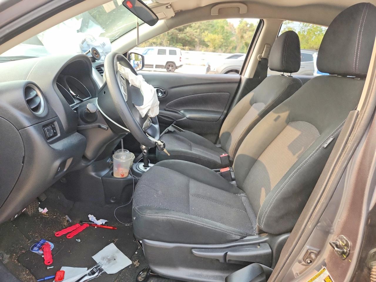 2019 Nissan Versa Sv Серый vin: 3N1CN7AP5KL838455