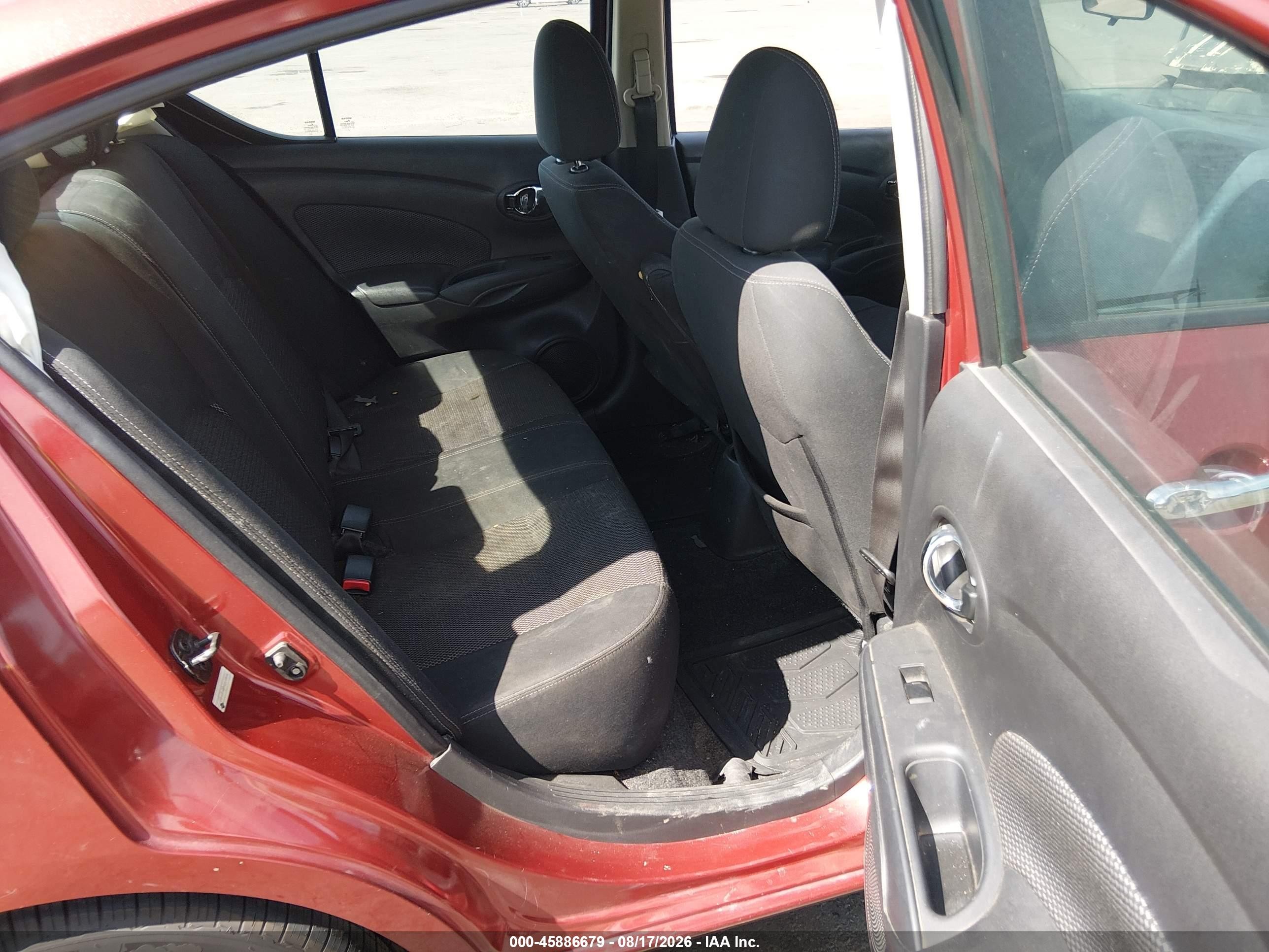 2019 Nissan Versa 1.6 Sv Красный vin: 3N1CN7AP5KL838634