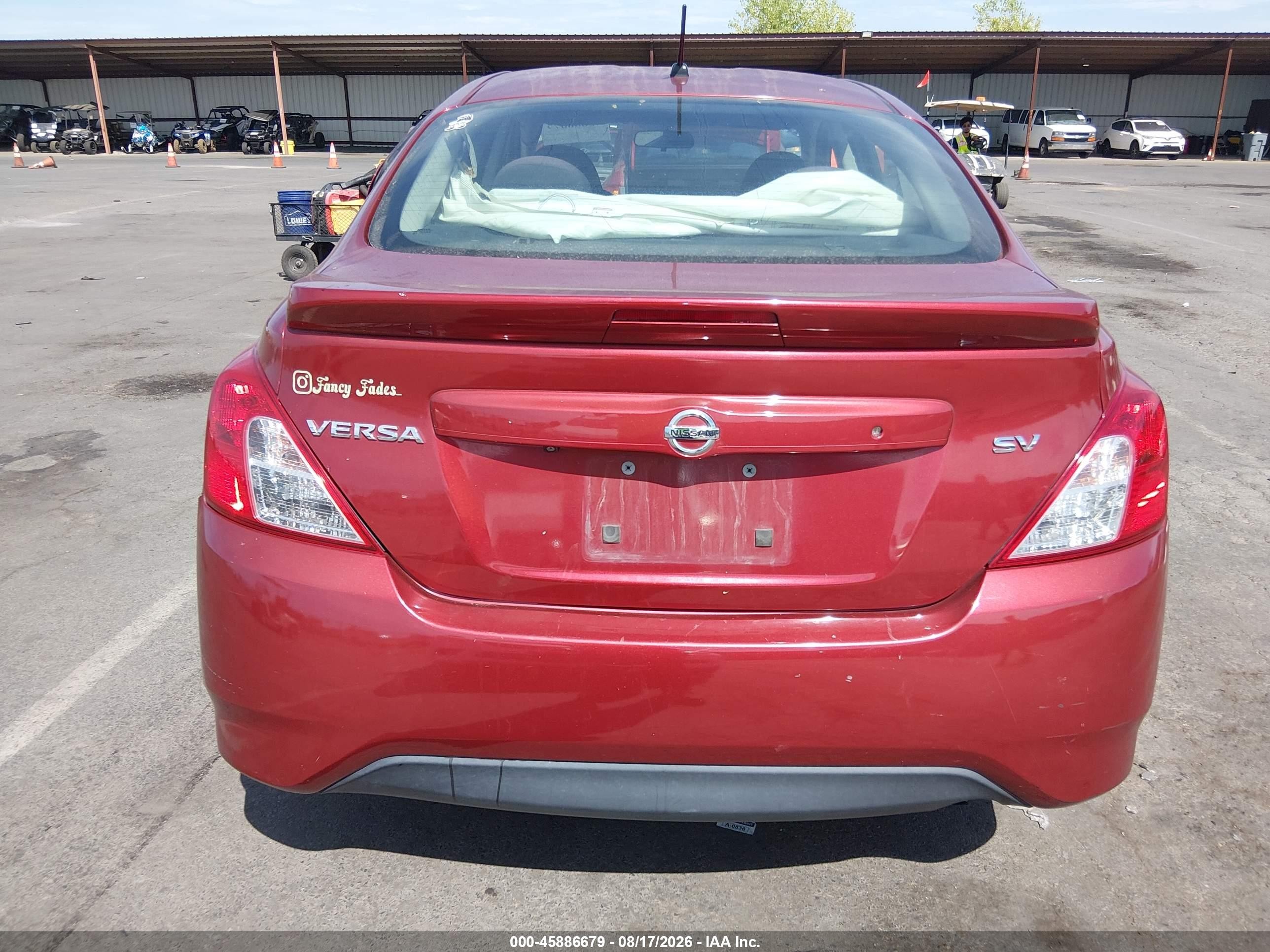 2019 Nissan Versa 1.6 Sv Красный vin: 3N1CN7AP5KL838634
