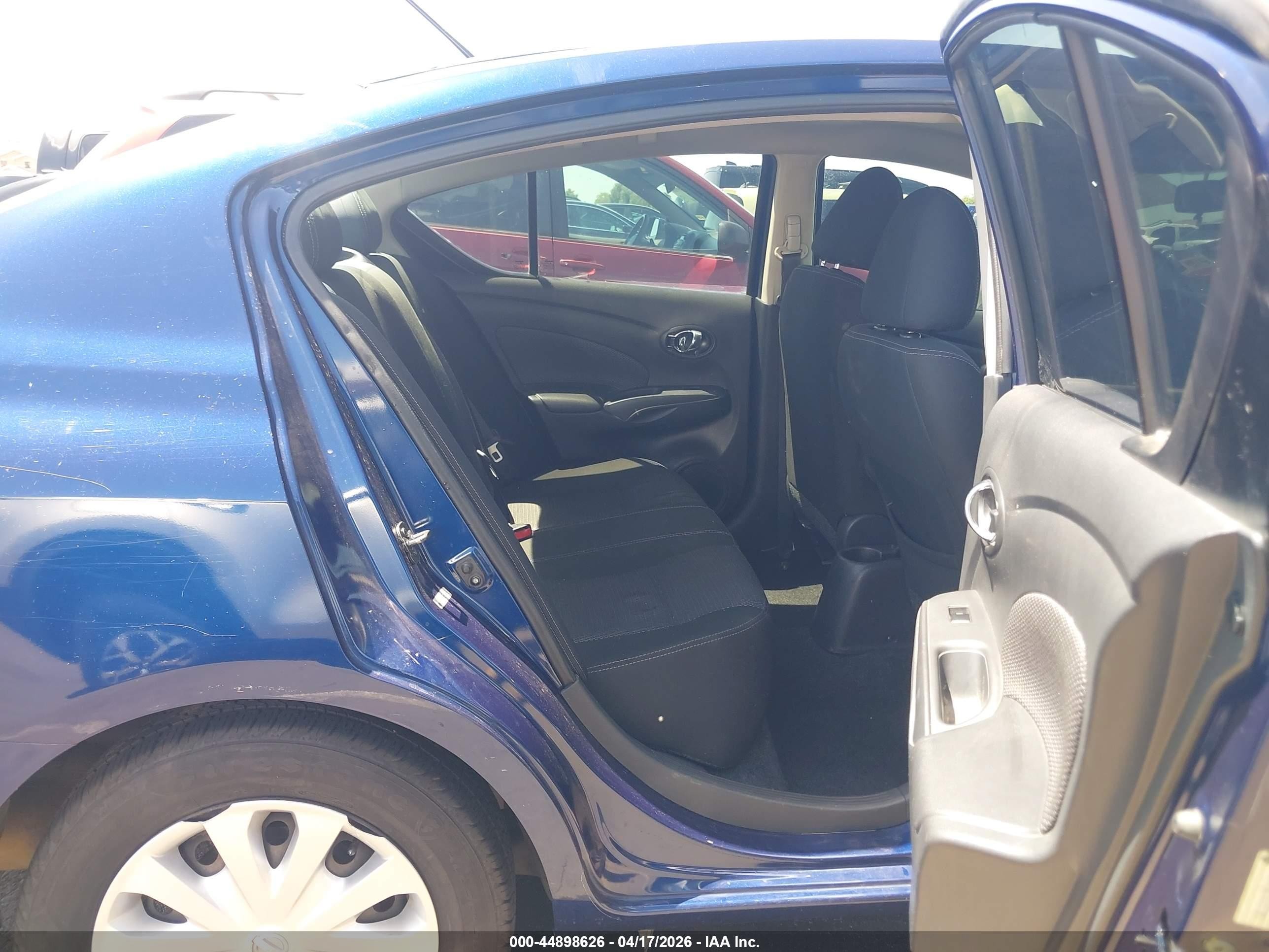 2019 Nissan Versa 1.6 Sv Синий vin: 3N1CN7AP5KL867812