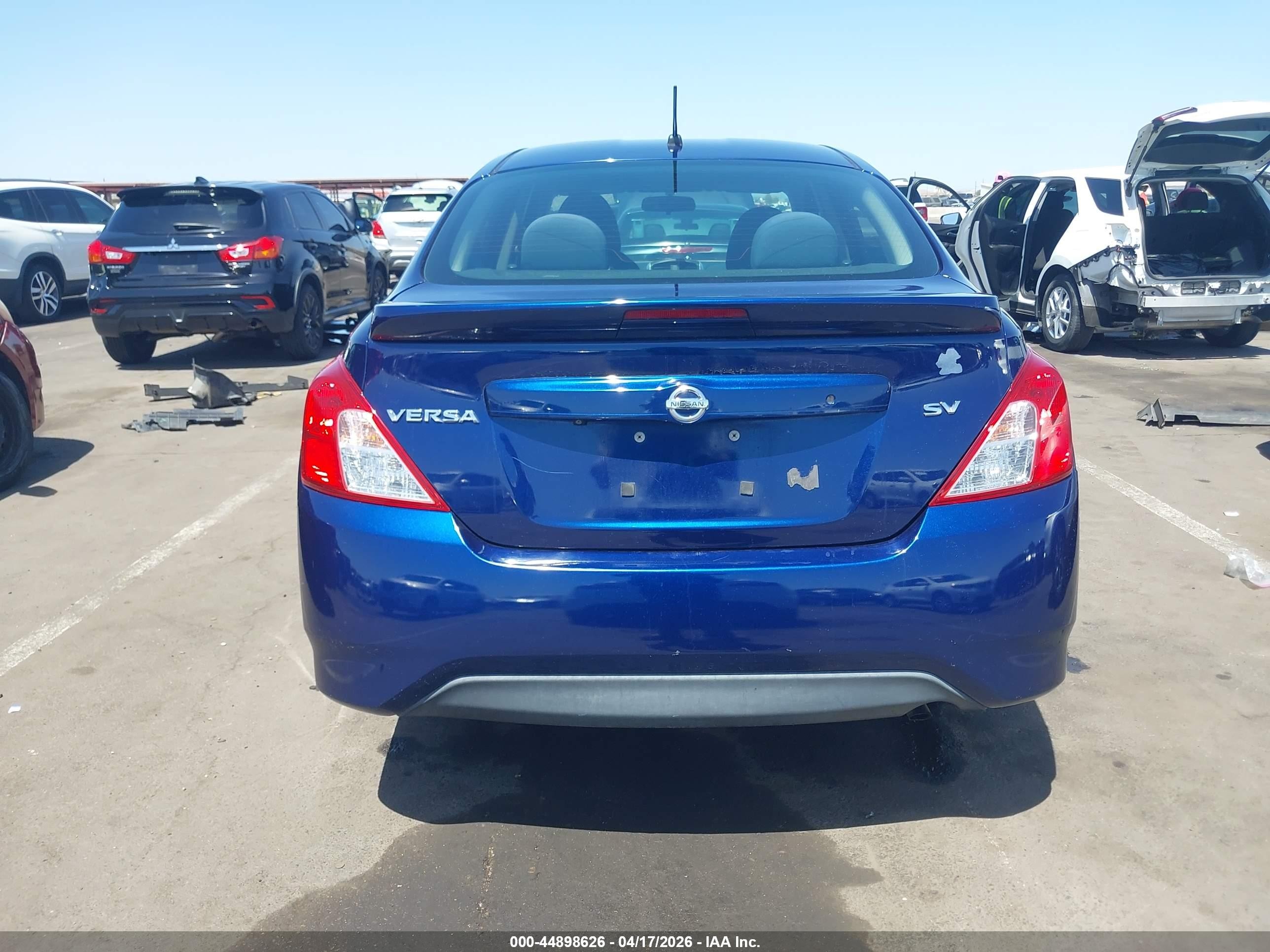 2019 Nissan Versa 1.6 Sv Синий vin: 3N1CN7AP5KL867812