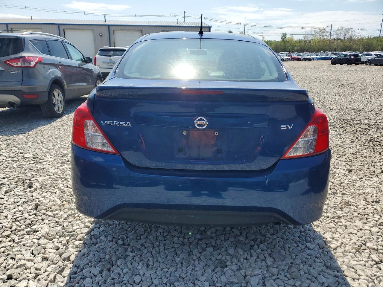 2019 Nissan Versa Sv Blue vin: 3N1CN7AP5KL881273