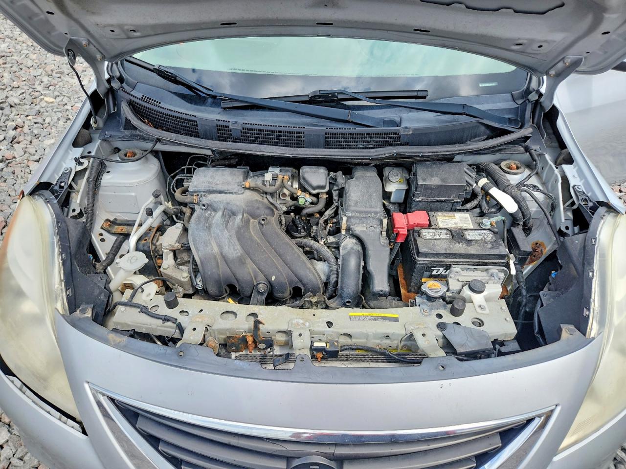 2012 Nissan Versa 1.6 S Silver vin: 3N1CN7AP6CL801187