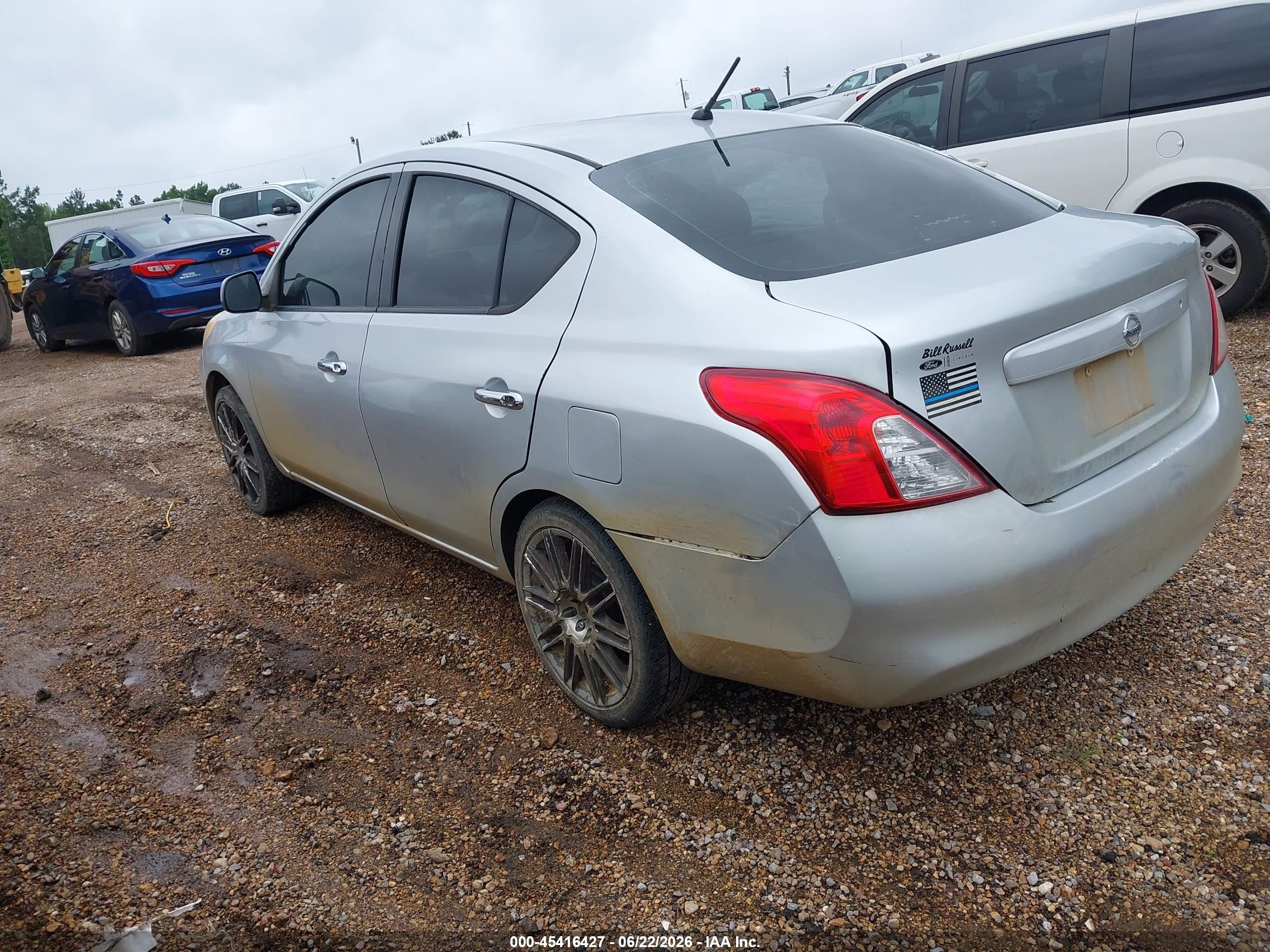 2012 Nissan Versa 1.6 Sl Silver vin: 3N1CN7AP6CL802002