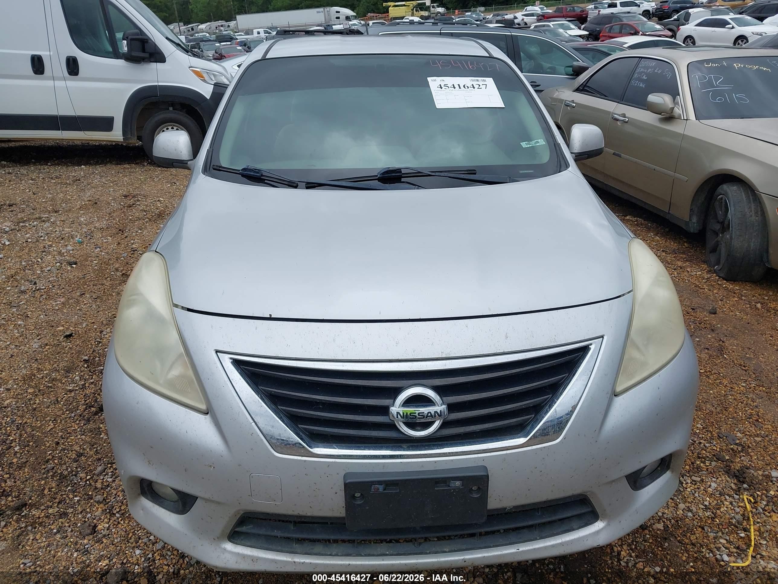 2012 Nissan Versa 1.6 Sl Silver vin: 3N1CN7AP6CL802002