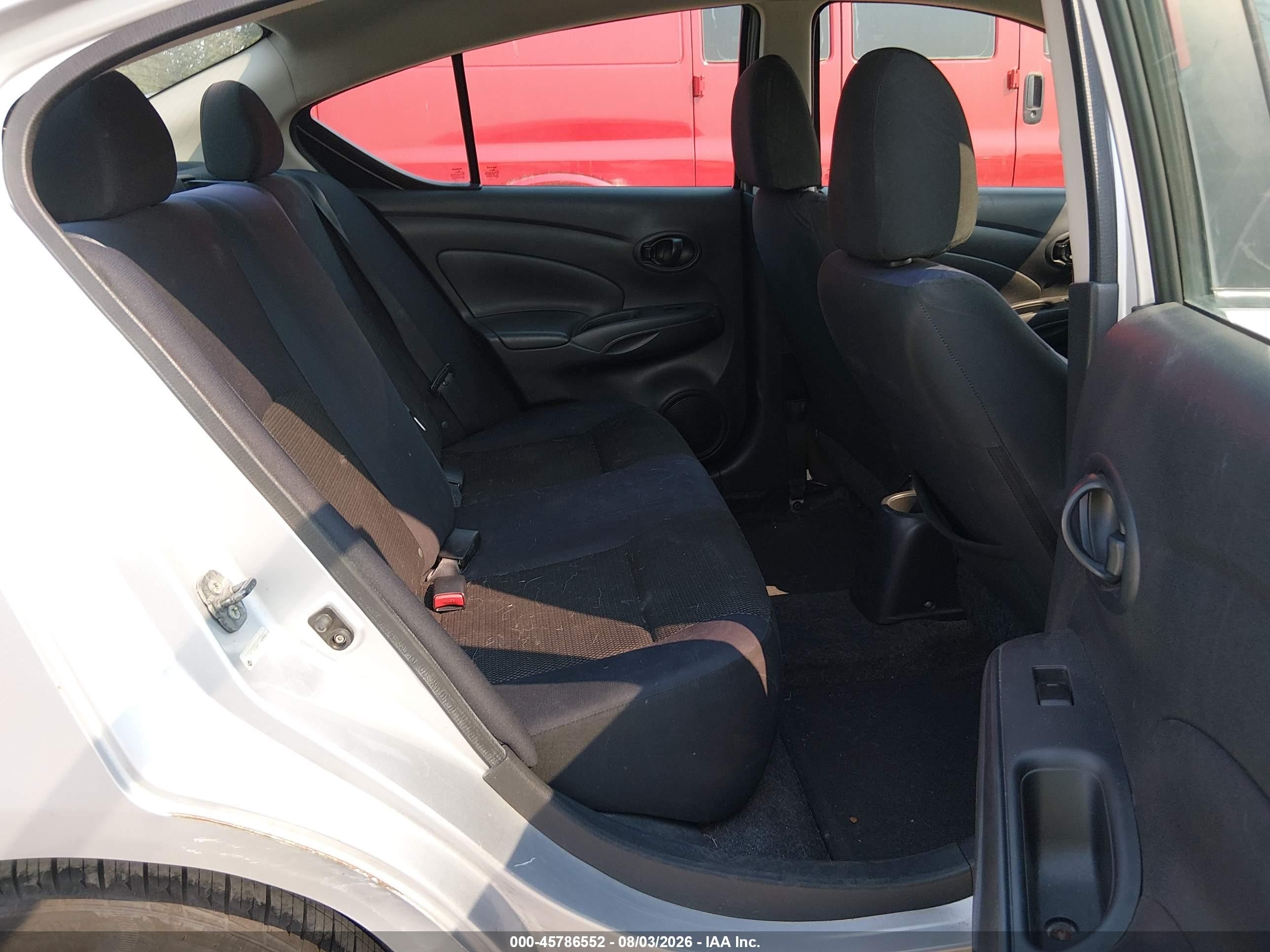 2012 Nissan Versa 1.6 Sv Silver vin: 3N1CN7AP6CL848588