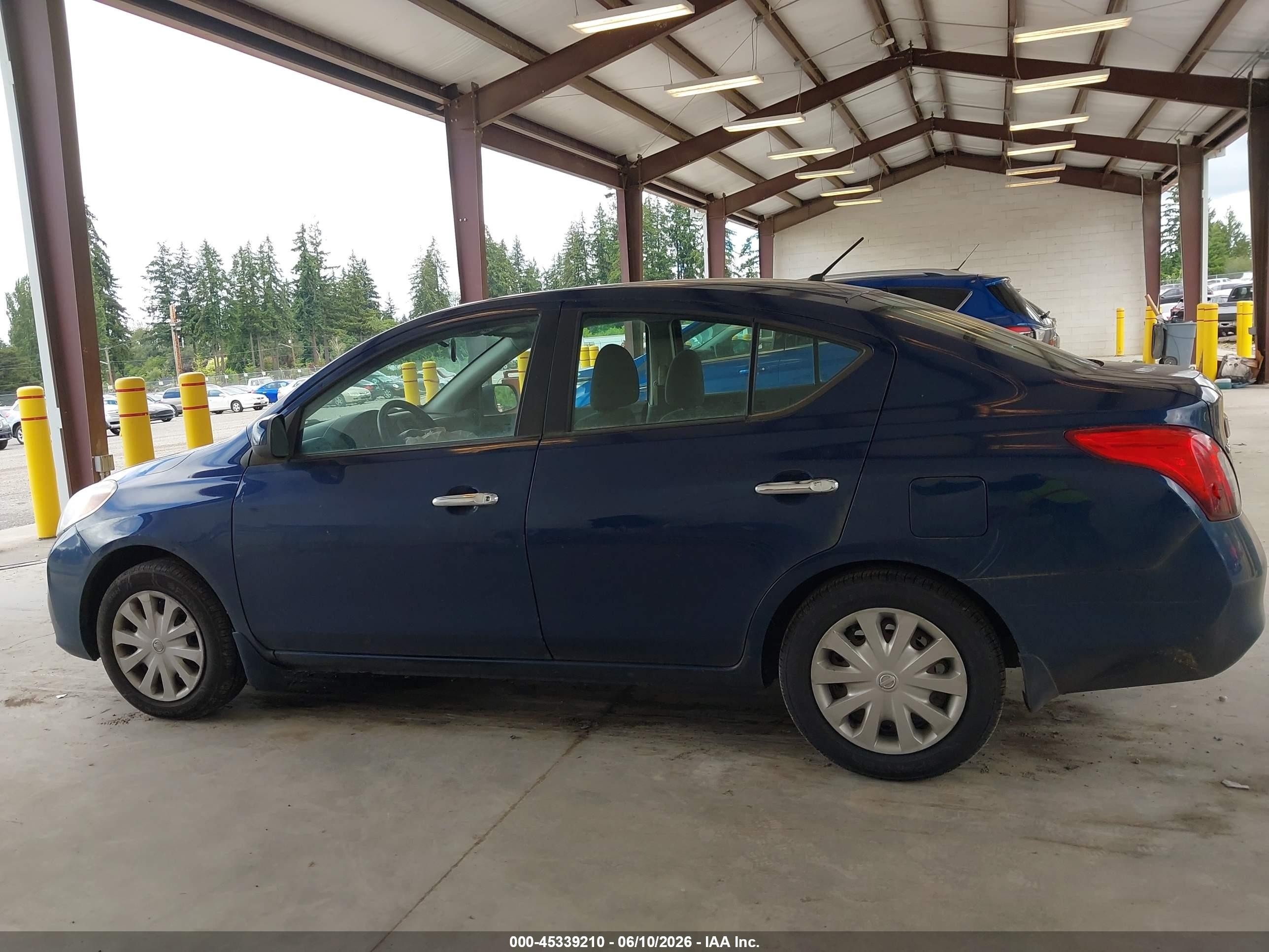2012 Nissan Versa 1.6 Sv Blue vin: 3N1CN7AP6CL876861
