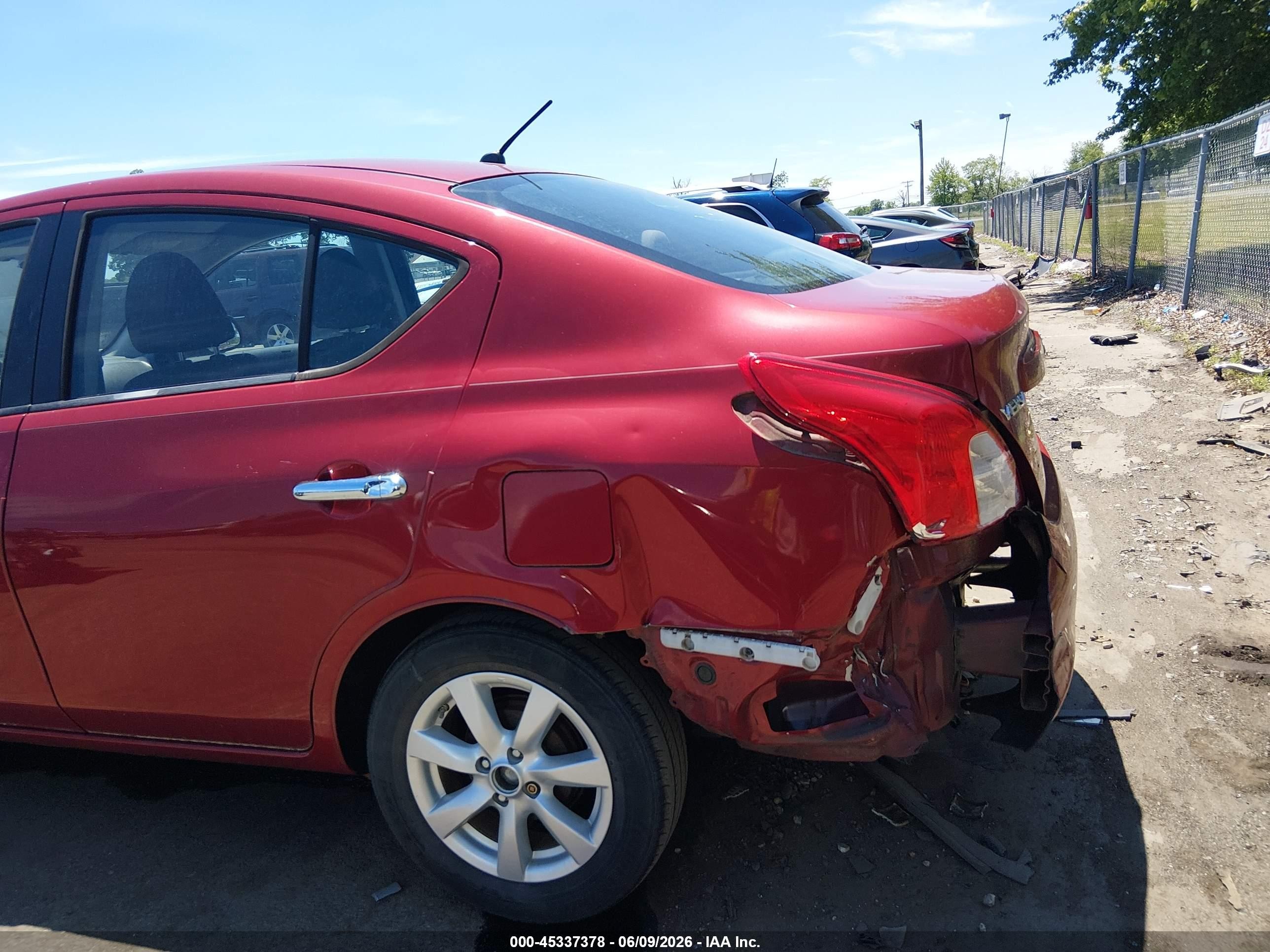2012 Nissan Versa 1.6 Sl Red vin: 3N1CN7AP6CL907056