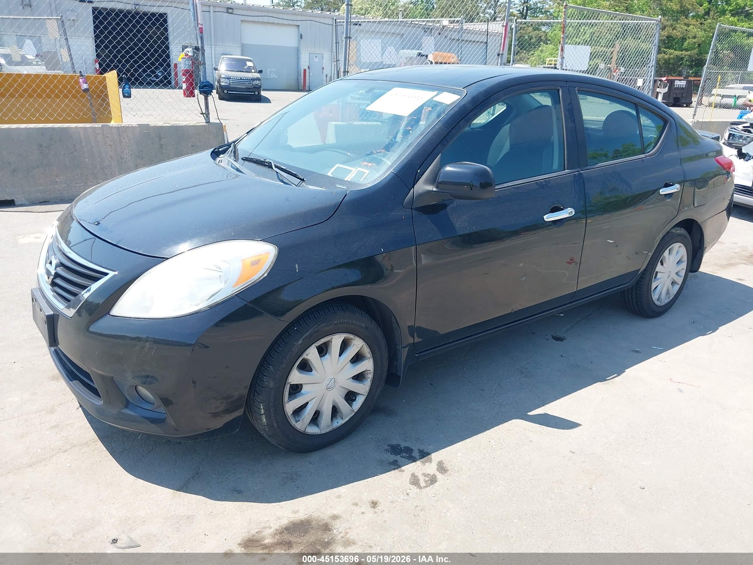 2013 Nissan Versa 1.6 Sv Черный vin: 3N1CN7AP6DL819027