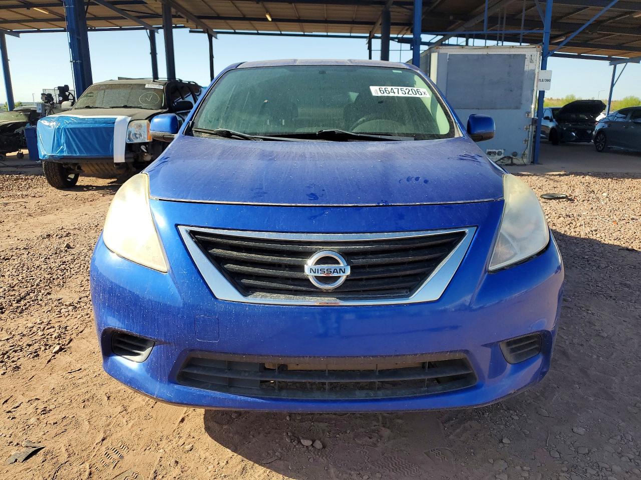 2013 Nissan Versa 1.6 S Синий vin: 3N1CN7AP6DL828097