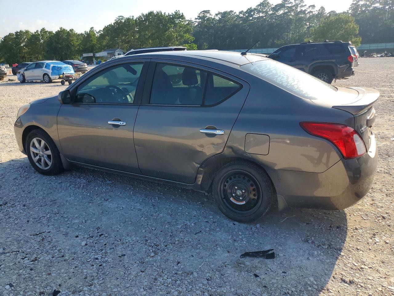 2013 Nissan Versa 1.6 S Gray vin: 3N1CN7AP6DL835549