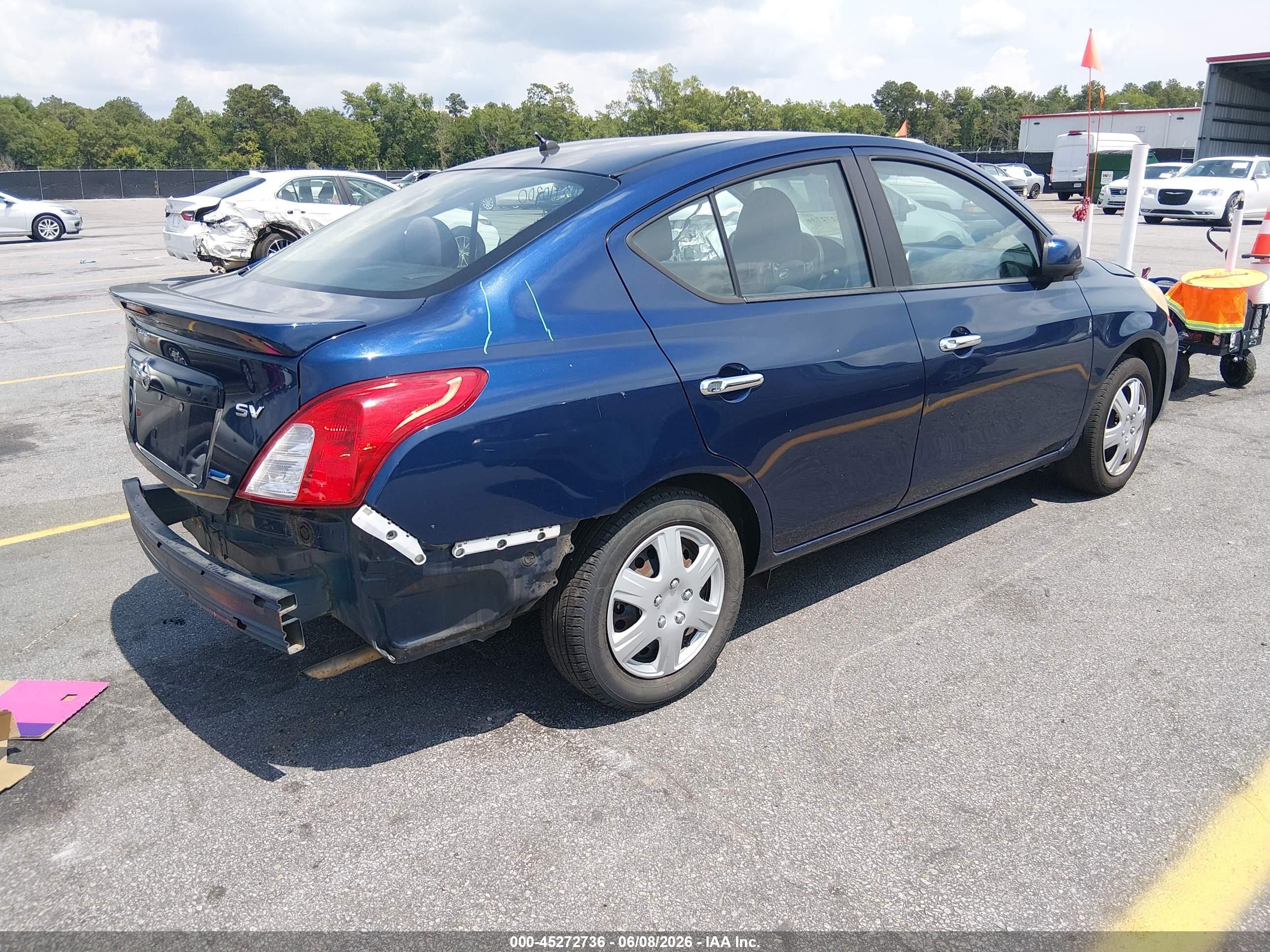 2013 Nissan Versa 1.6 Sv Blue vin: 3N1CN7AP6DL843263