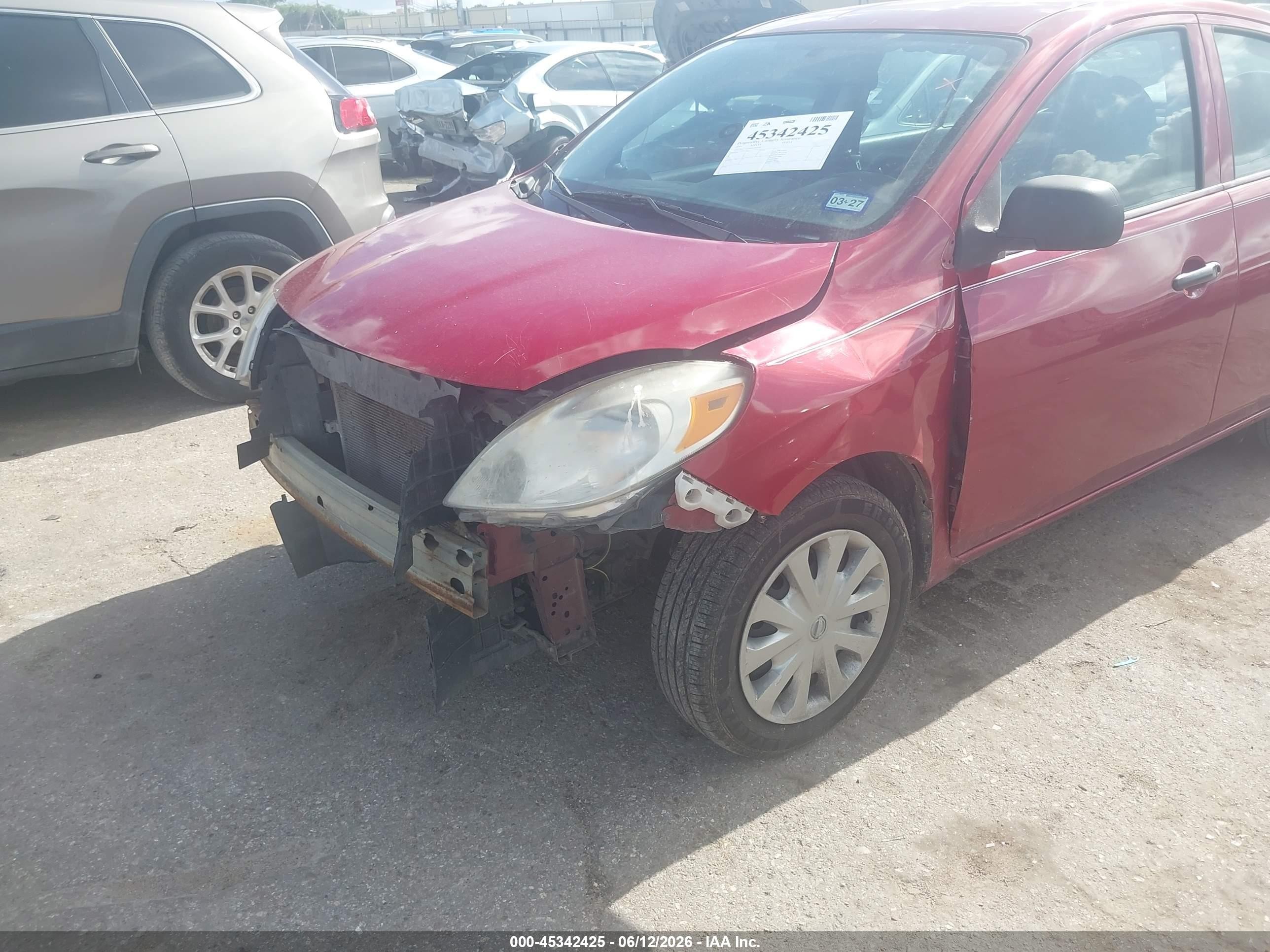 2013 Nissan Versa 1.6 S+ Red vin: 3N1CN7AP6DL845160