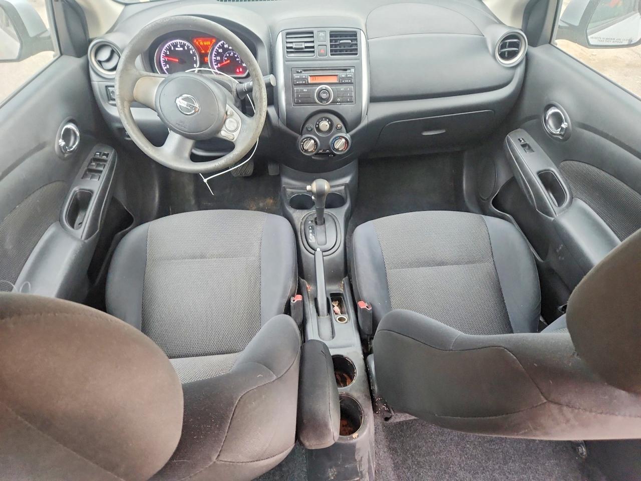 2013 Nissan Versa 1.6 S Silver vin: 3N1CN7AP6DL858989