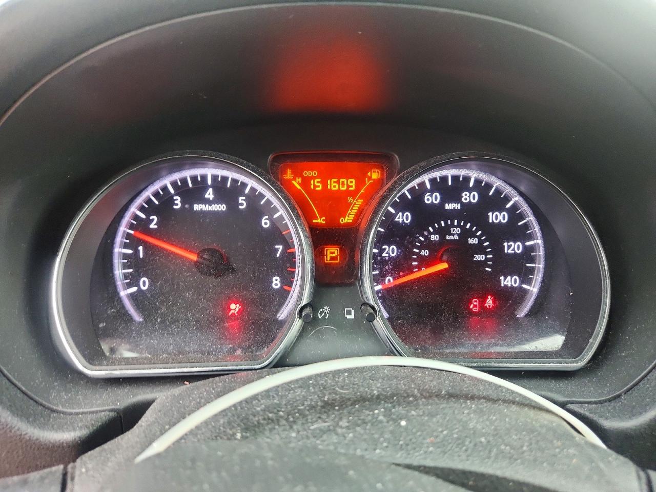 2013 Nissan Versa 1.6 S Silver vin: 3N1CN7AP6DL858989