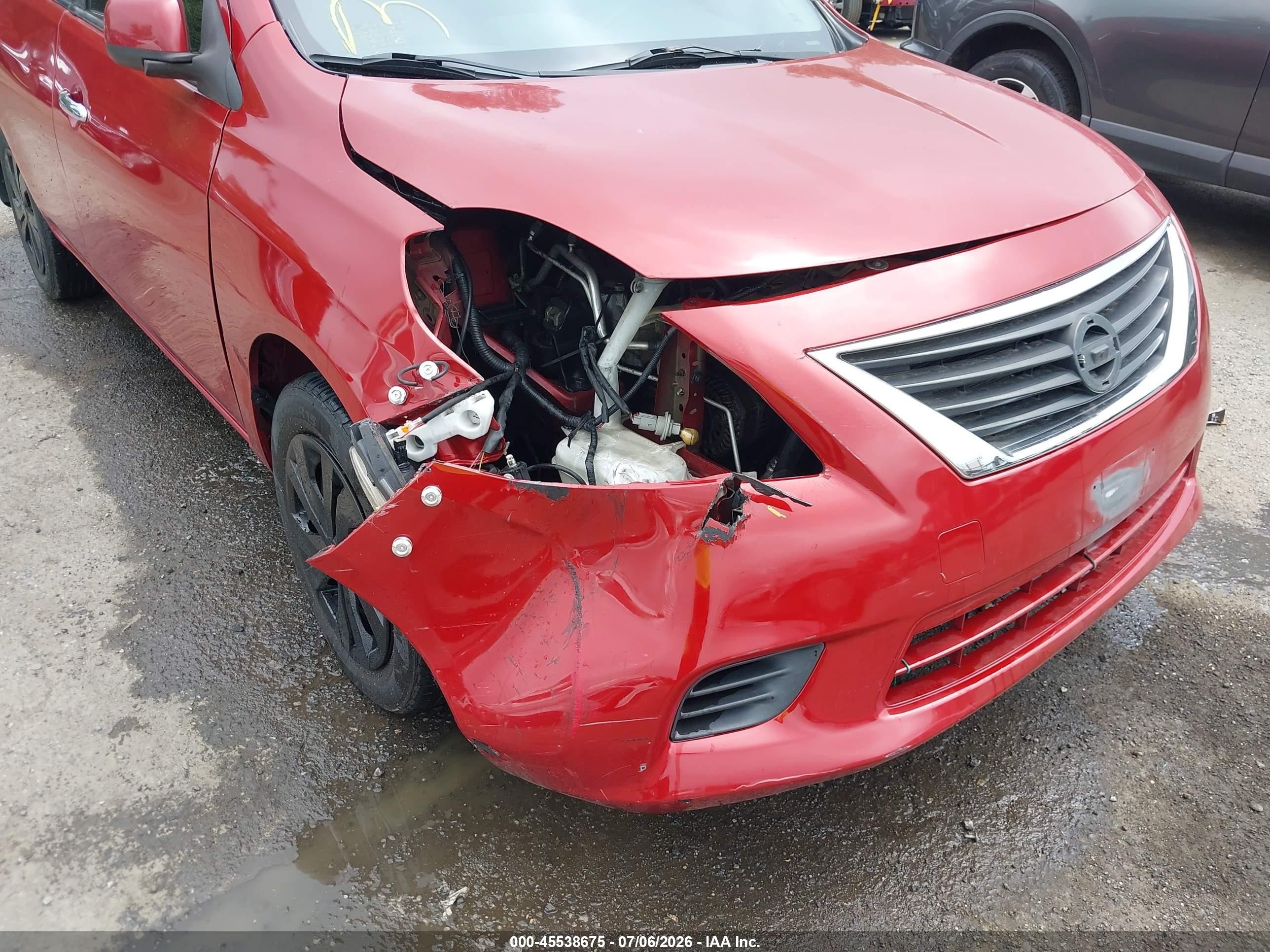 2013 Nissan Versa 1.6 Sv Красный vin: 3N1CN7AP6DL860001