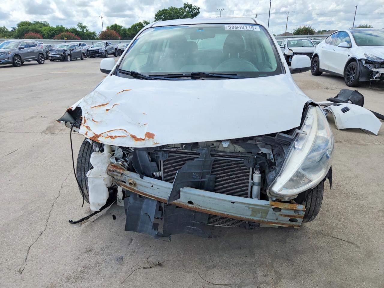 2014 Nissan Versa 1.6 Sv Белый vin: 3N1CN7AP6EK461273