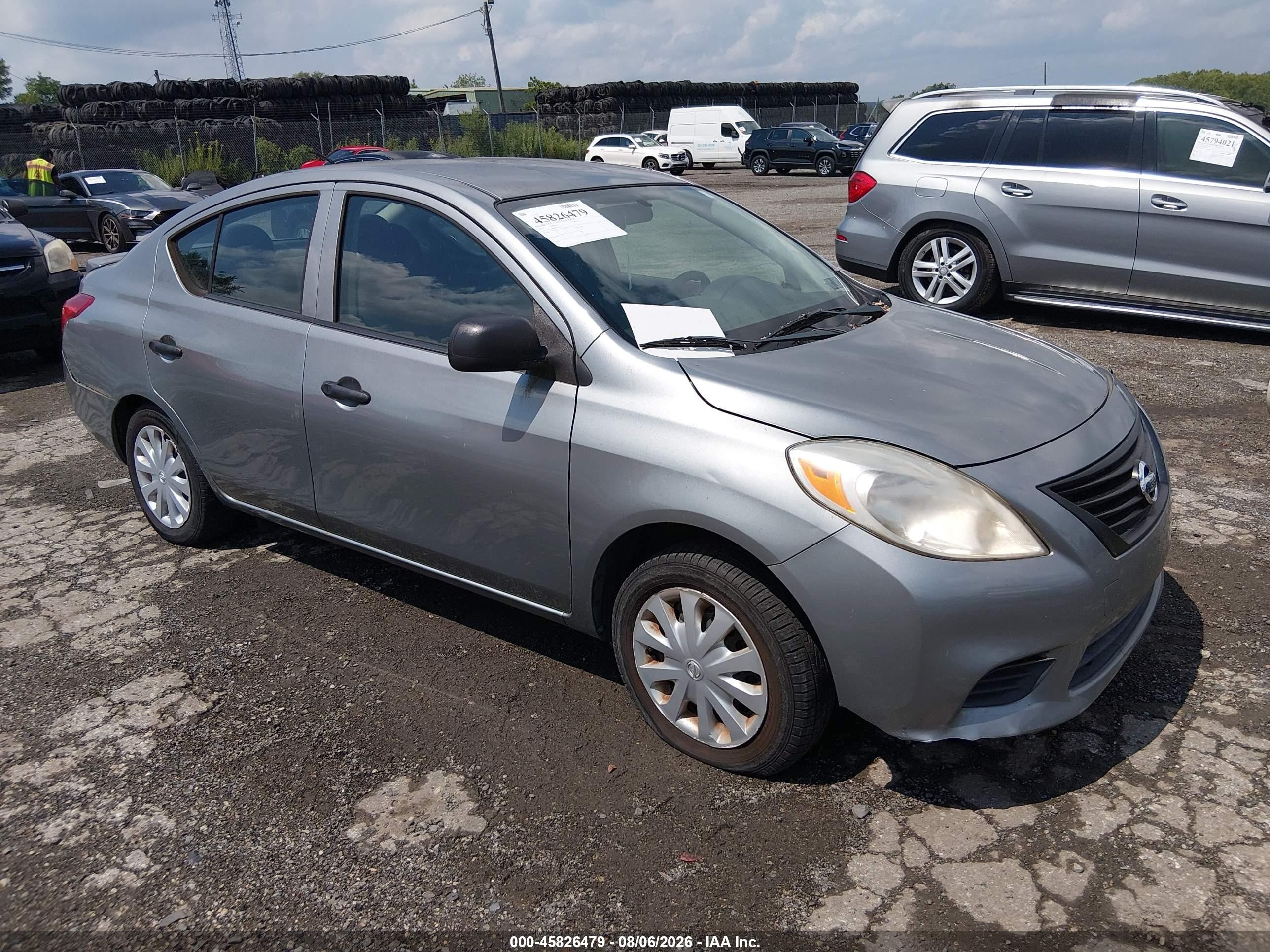 2014 Nissan Versa 1.6 S+ Silver vin: 3N1CN7AP6EL814315