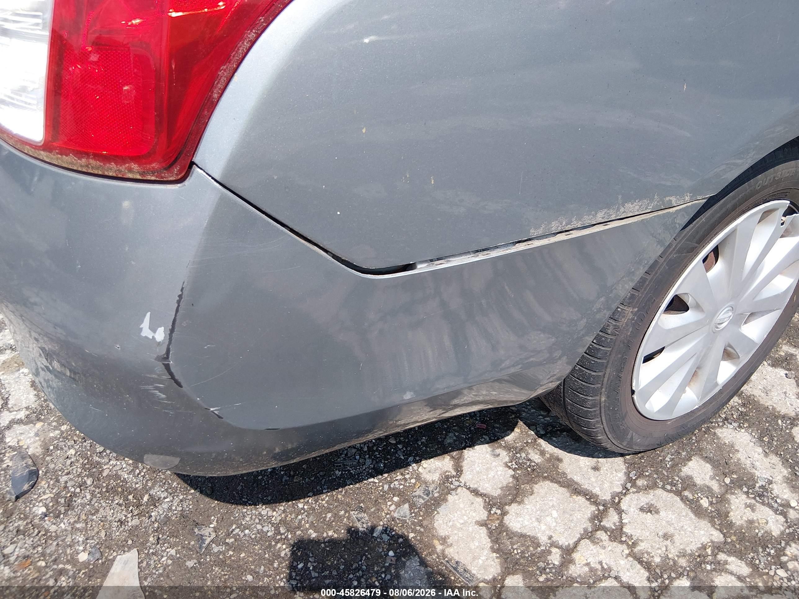 2014 Nissan Versa 1.6 S+ Silver vin: 3N1CN7AP6EL814315