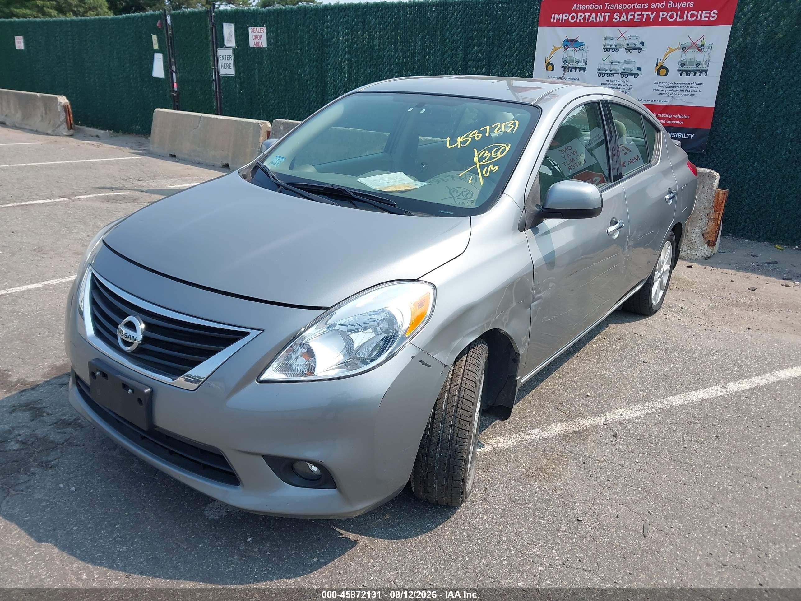 2014 Nissan Versa 1.6 Sl Silver vin: 3N1CN7AP6EL822642