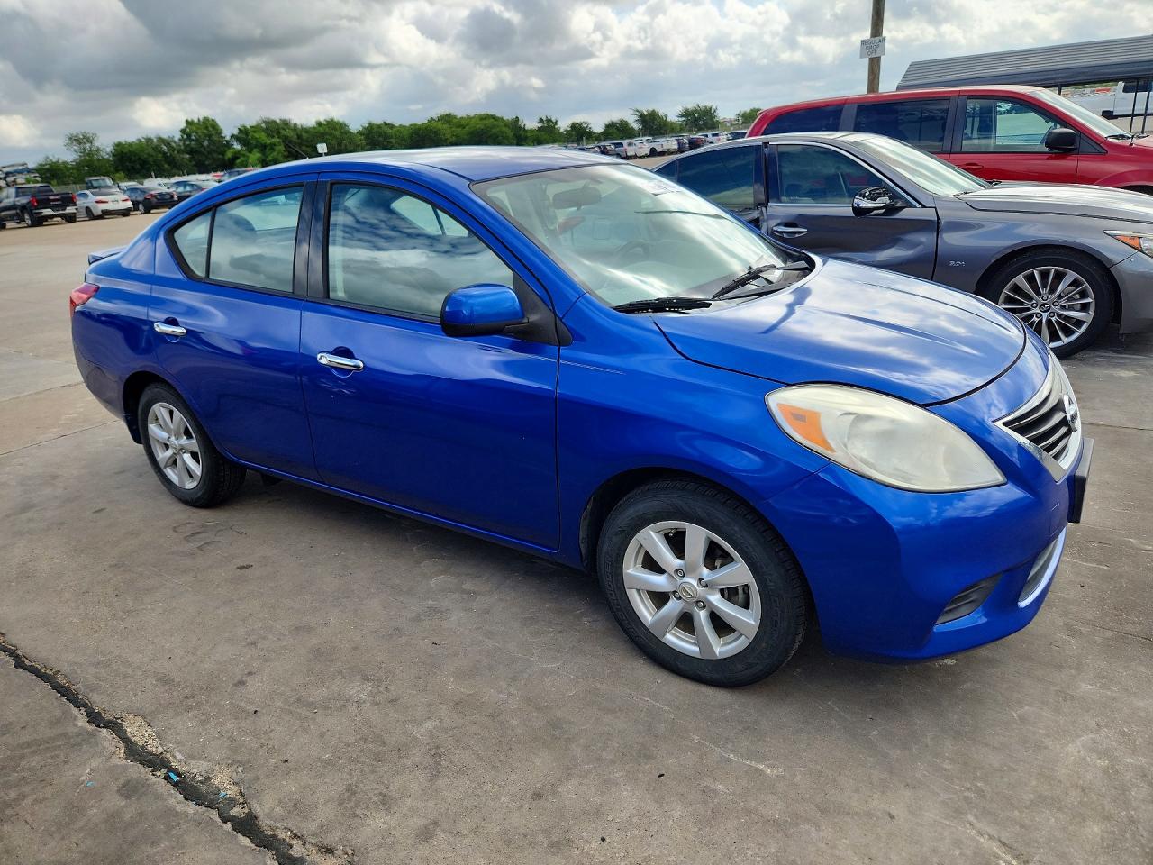 2014 Nissan Versa 1.6 Sv Blue vin: 3N1CN7AP6EL837965
