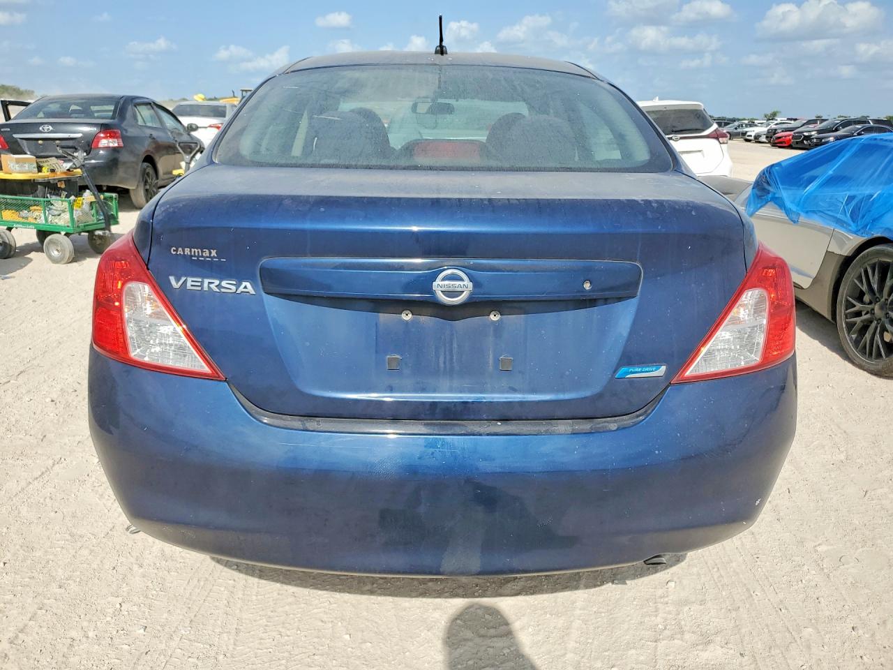 2014 Nissan Versa 1.6 S Blue vin: 3N1CN7AP6EL839702