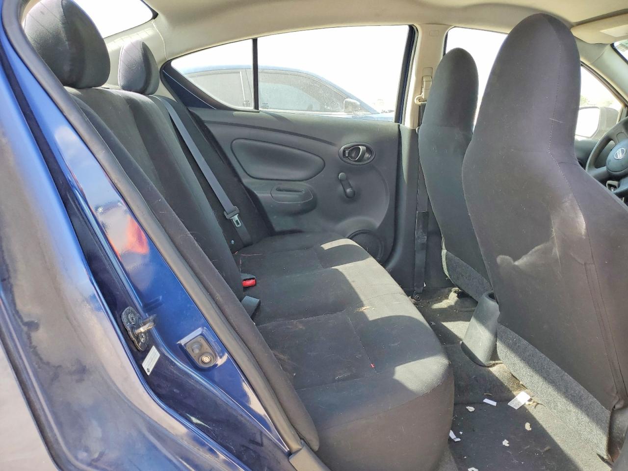 2014 Nissan Versa 1.6 S Blue vin: 3N1CN7AP6EL839702