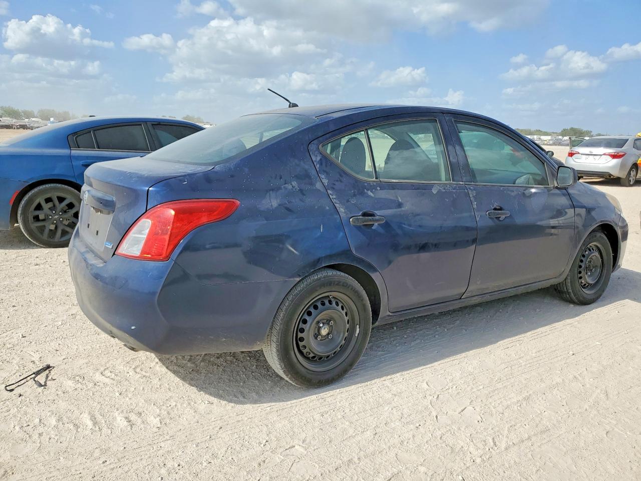 2014 Nissan Versa 1.6 S Blue vin: 3N1CN7AP6EL839702